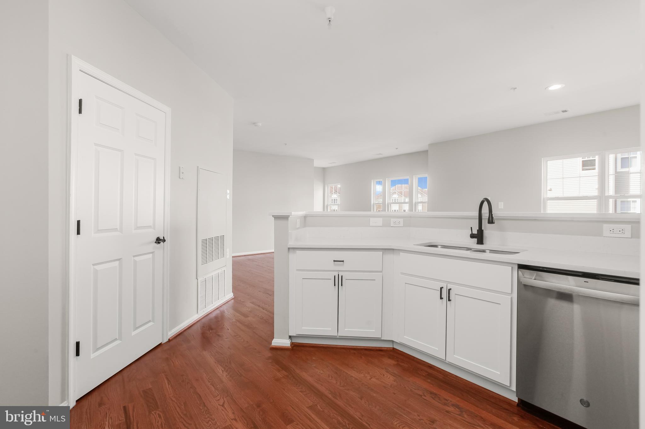 WINDSOR CROSSING - Residential