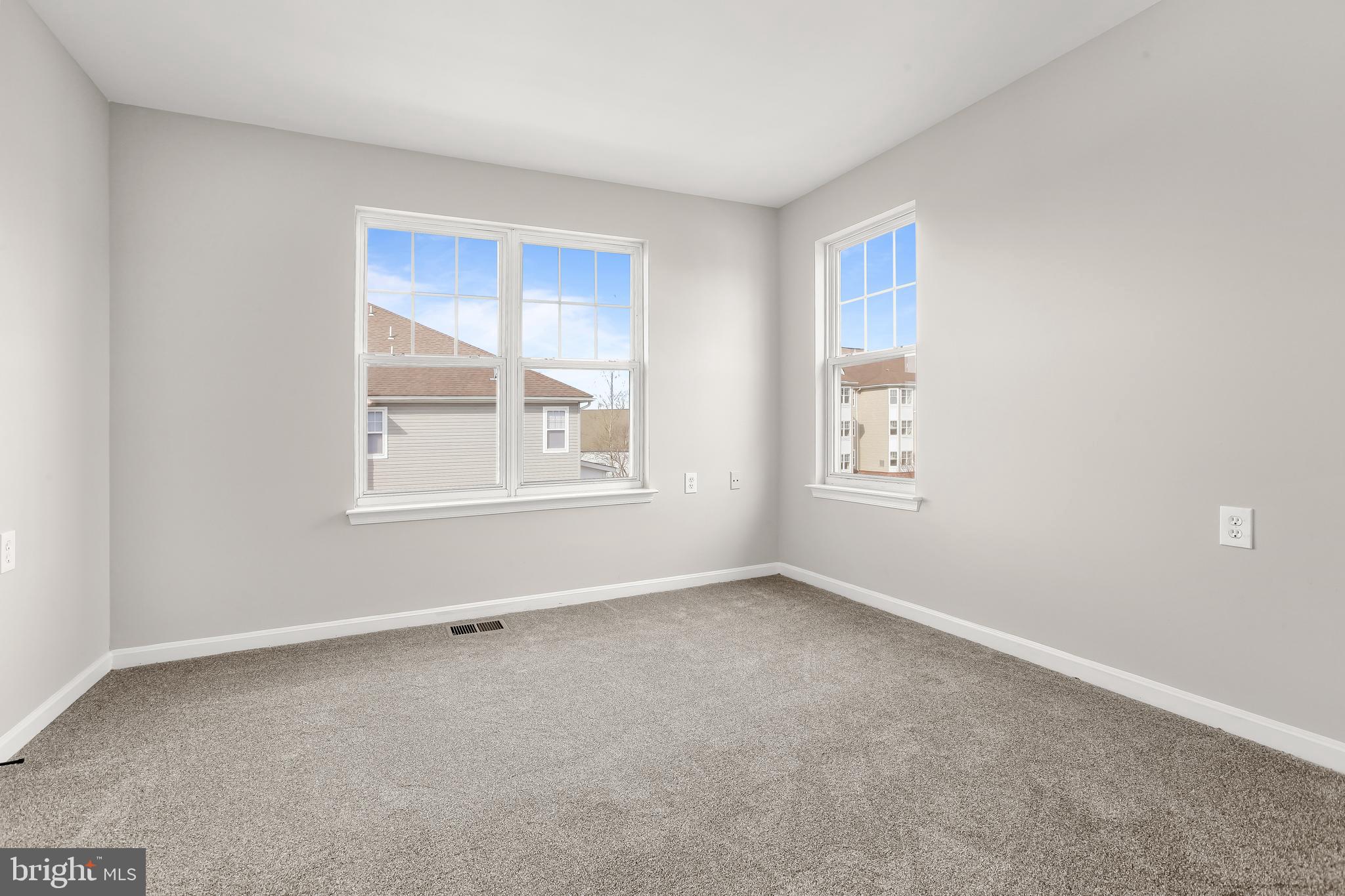 WINDSOR CROSSING - Residential