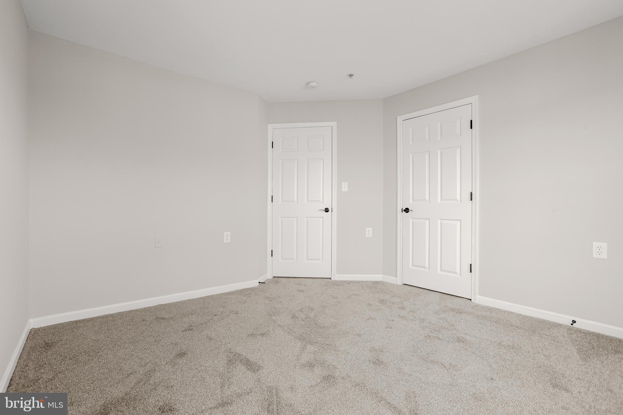 WINDSOR CROSSING - Residential