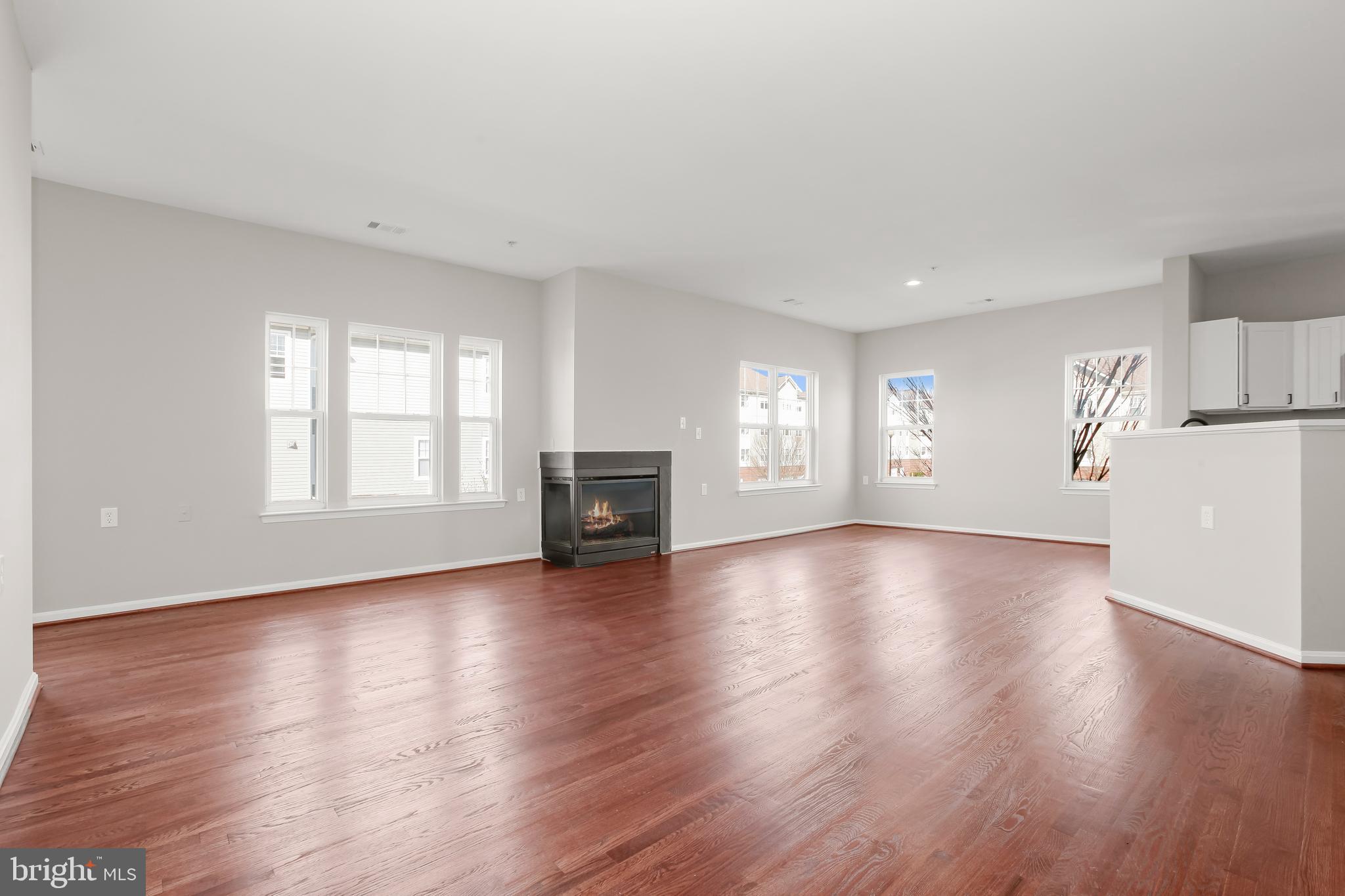 WINDSOR CROSSING - Residential