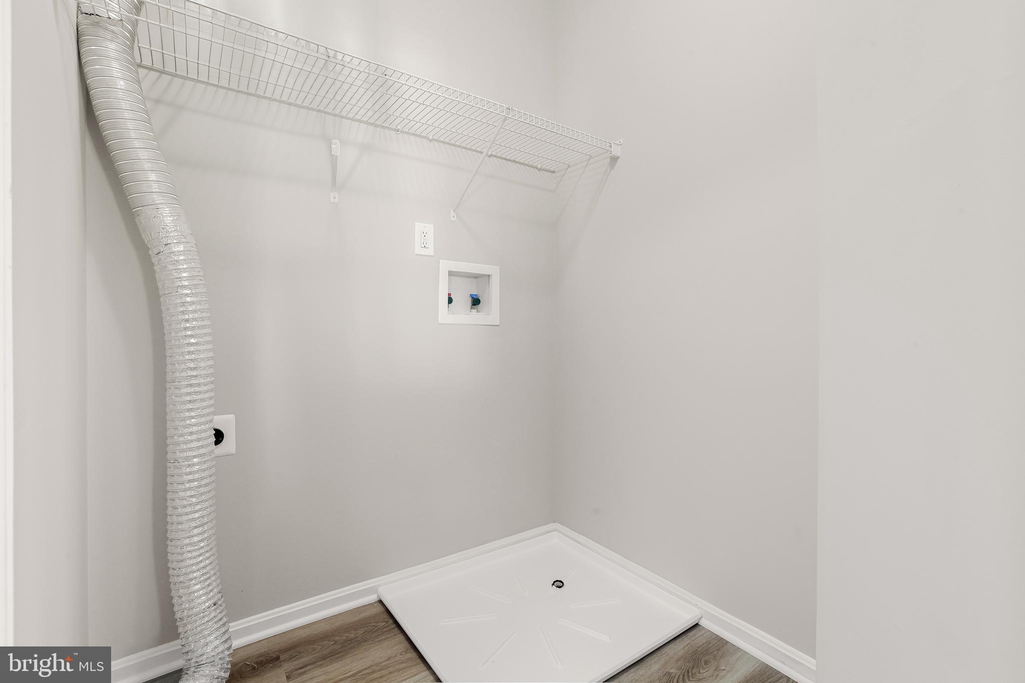 WINDSOR CROSSING - Residential