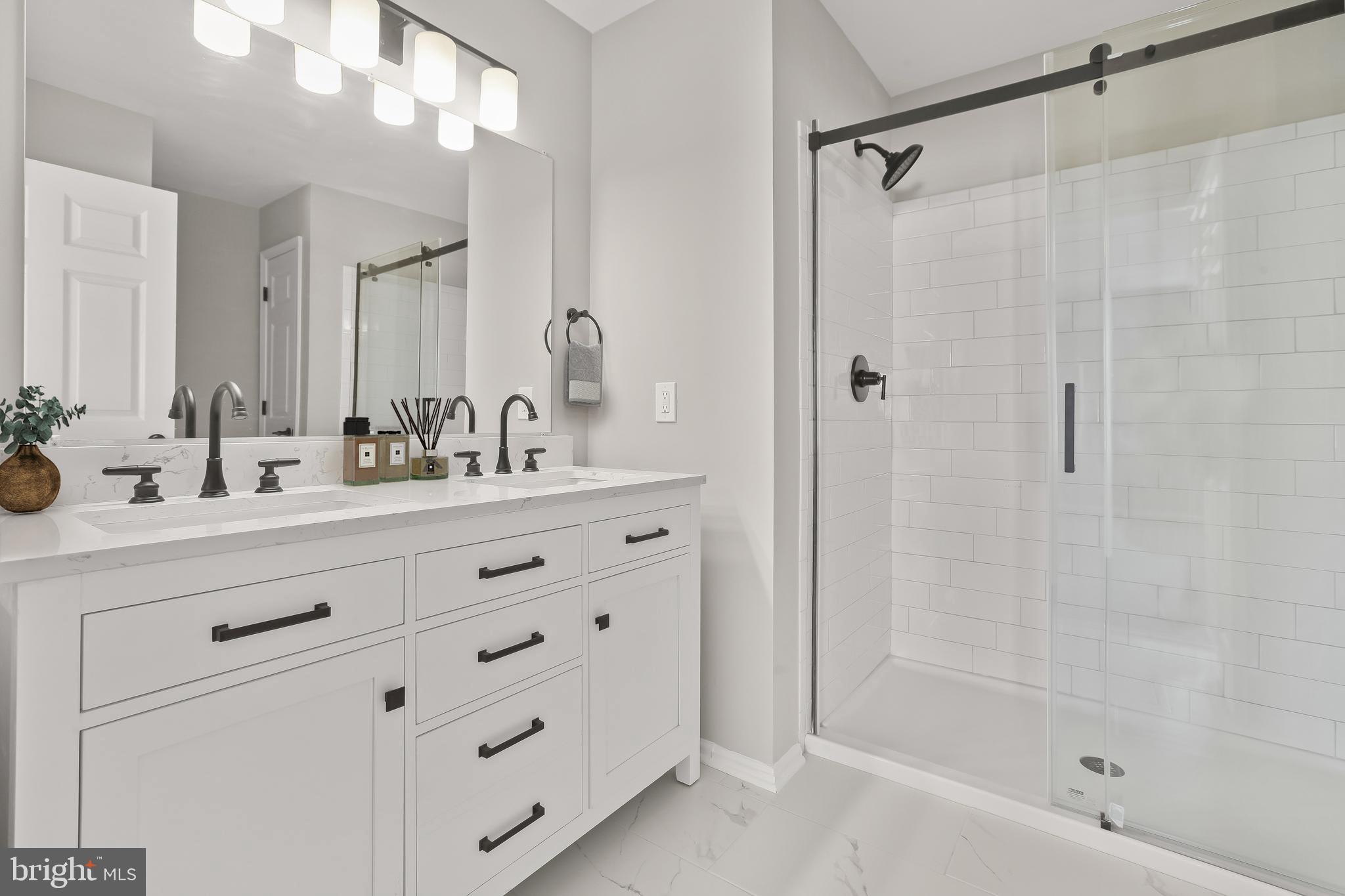 WINDSOR CROSSING - Residential