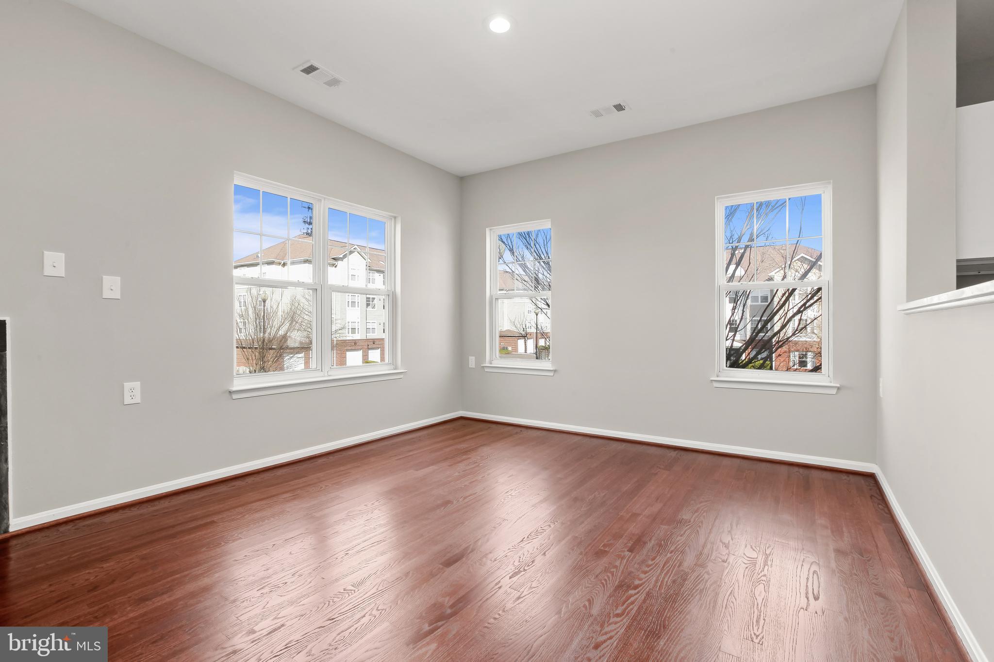 WINDSOR CROSSING - Residential