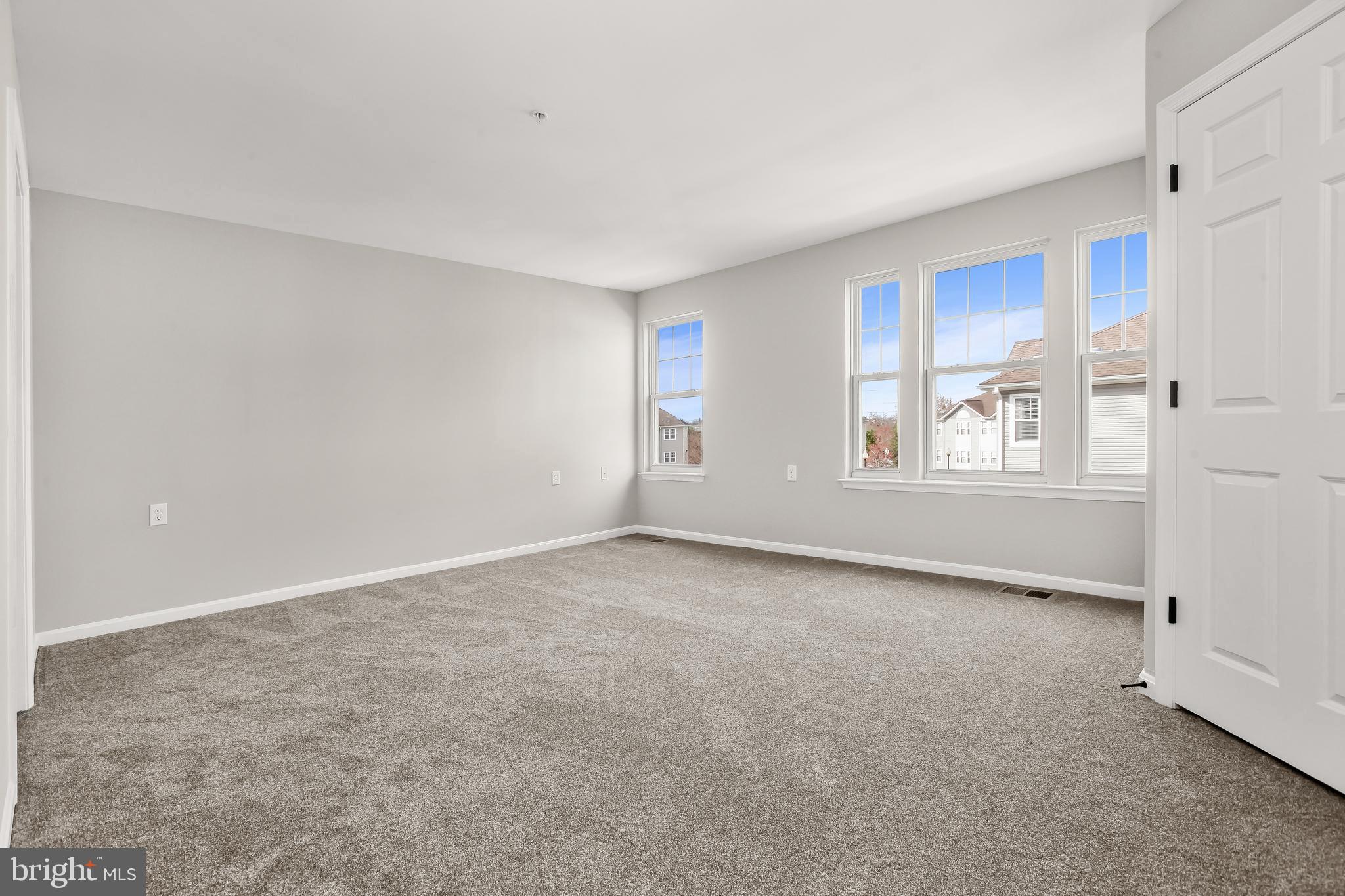 WINDSOR CROSSING - Residential