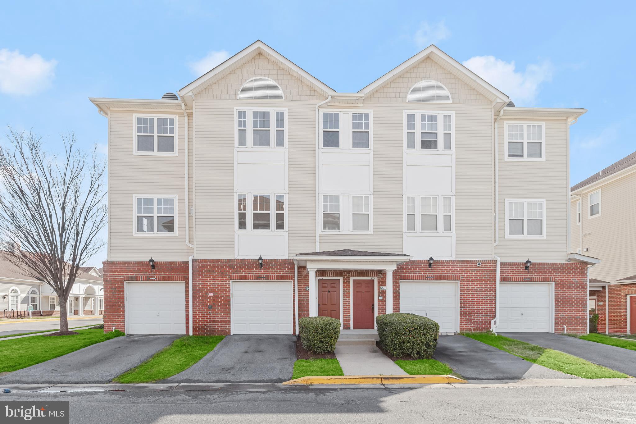 WINDSOR CROSSING - Residential