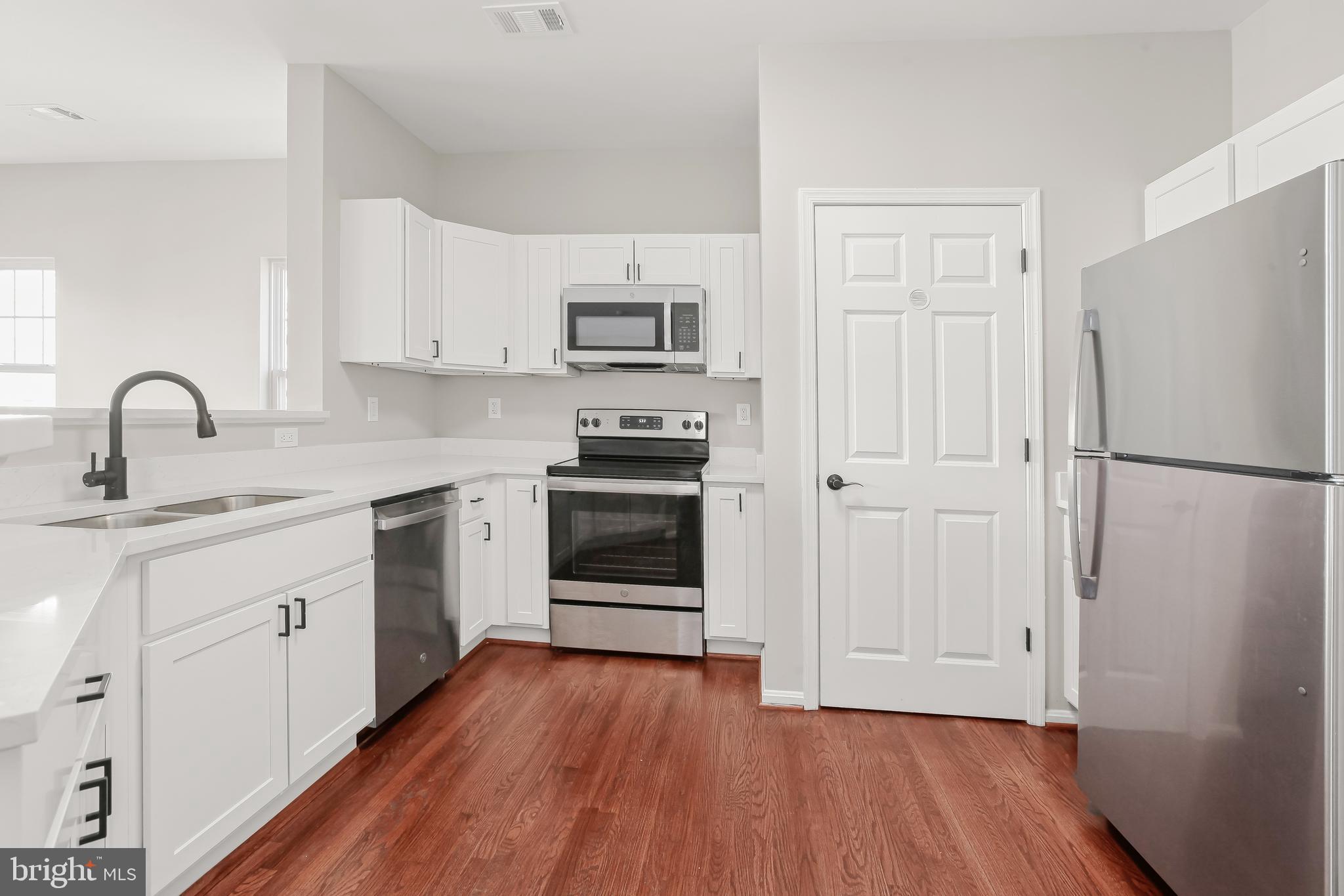 WINDSOR CROSSING - Residential