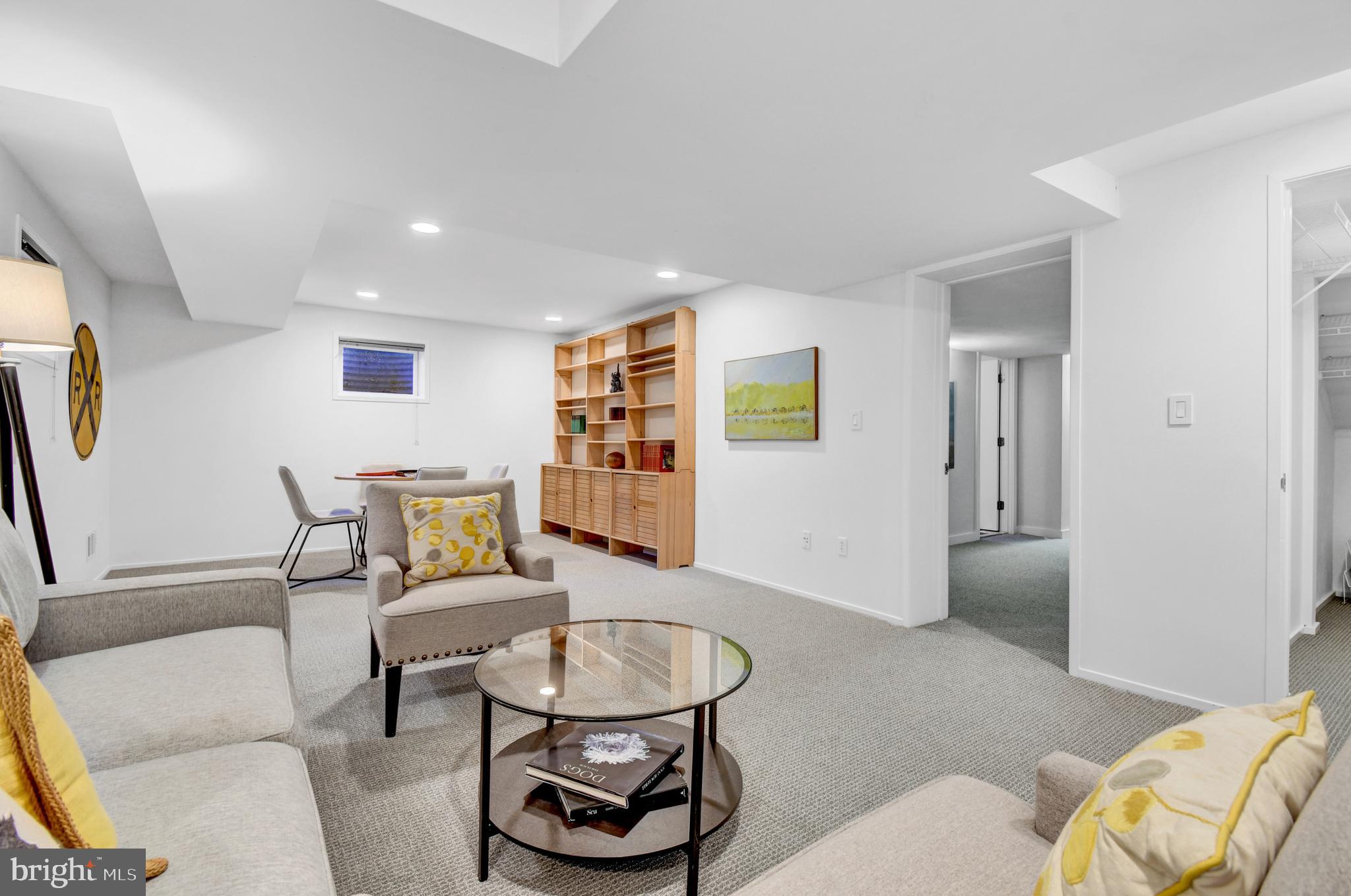 KENWOOD PARK - Residential