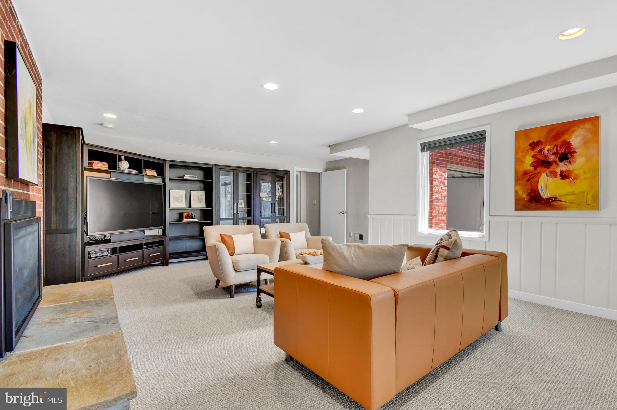 KENWOOD PARK - Residential