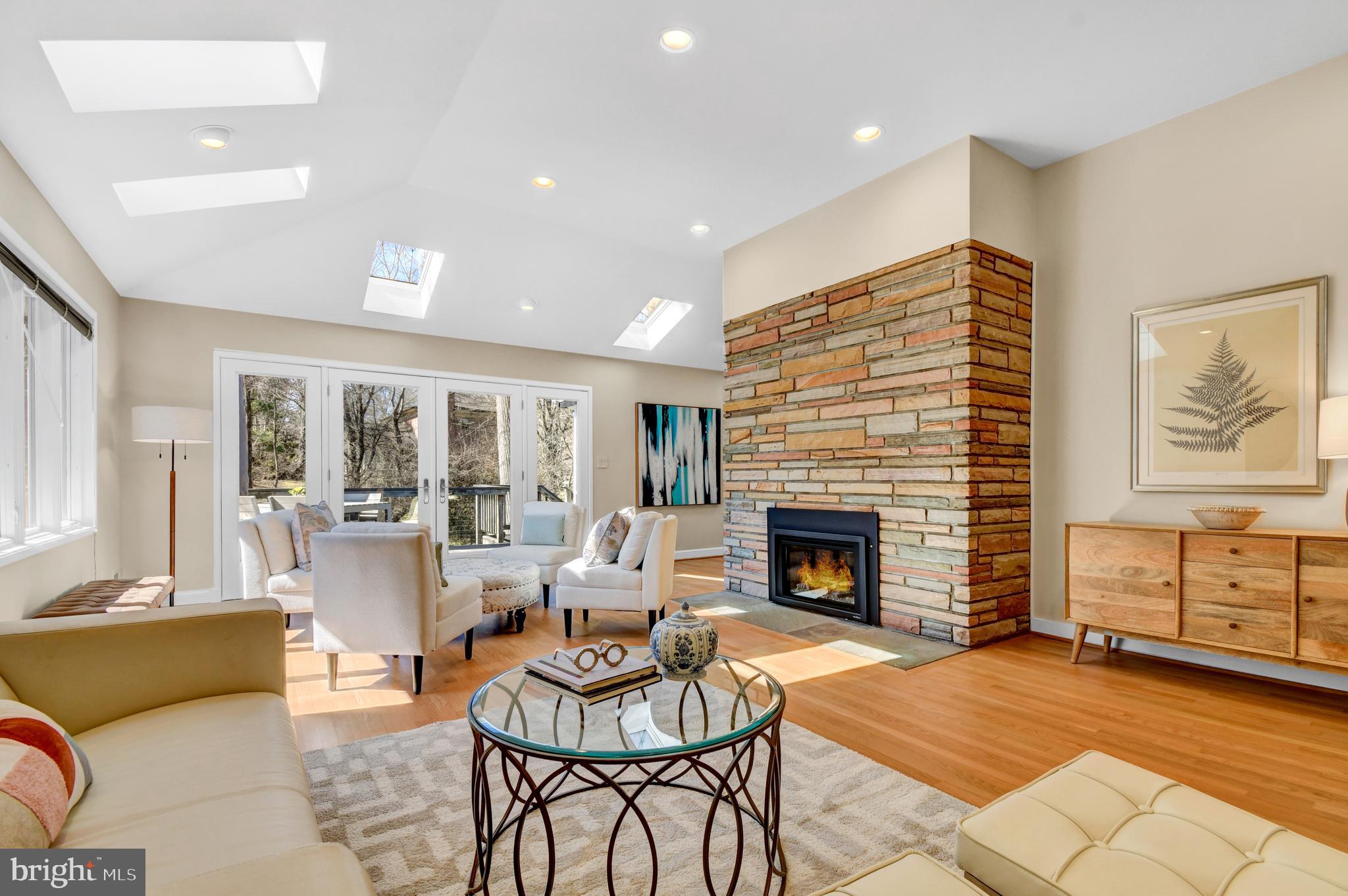 KENWOOD PARK - Residential