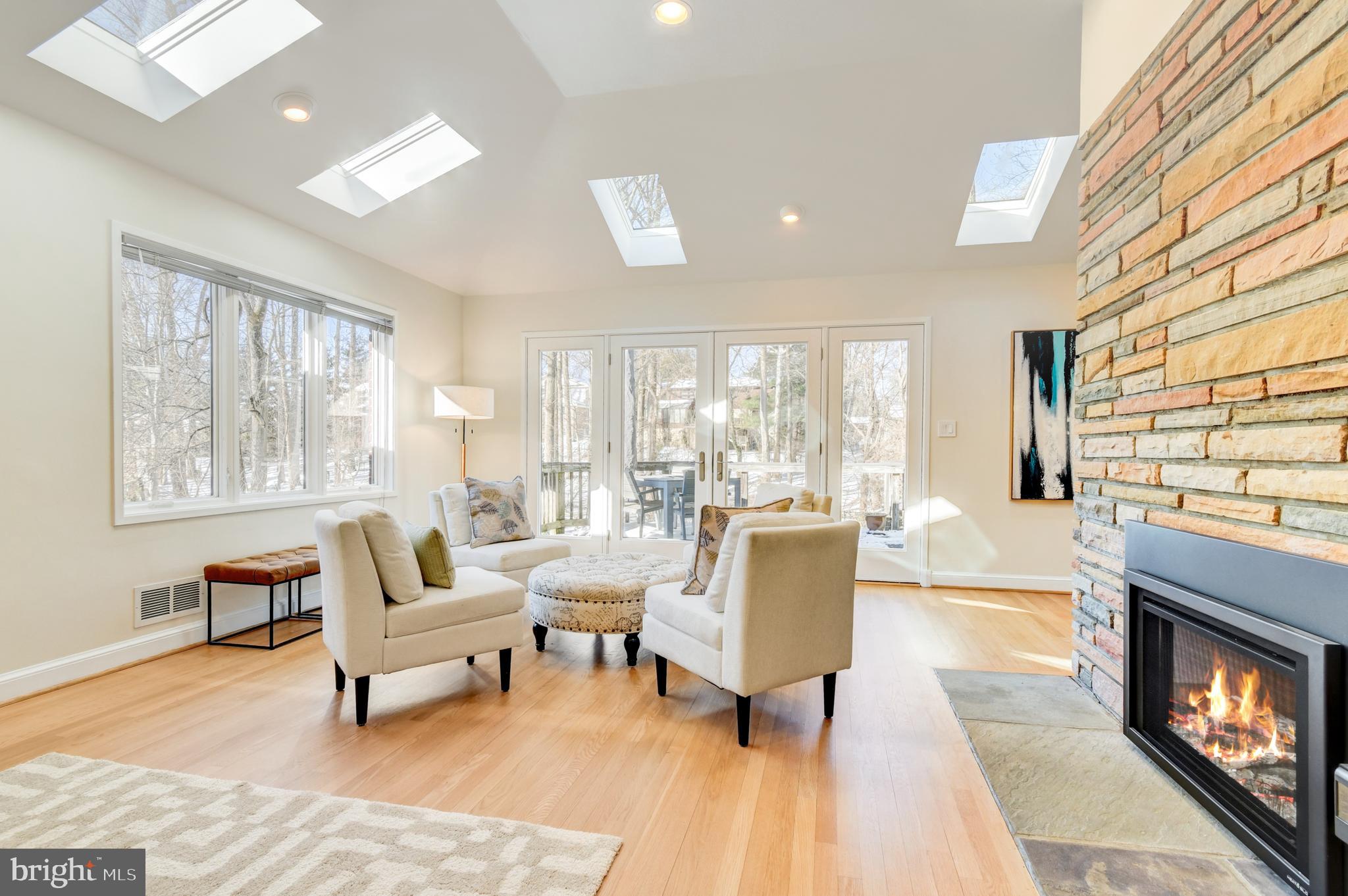 KENWOOD PARK - Residential