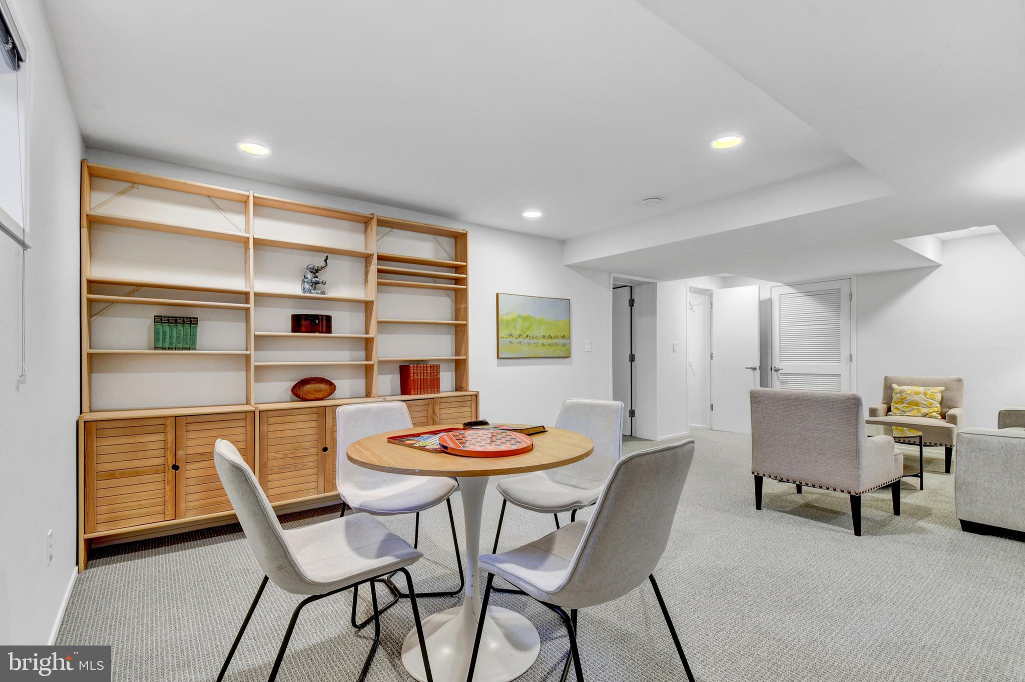 KENWOOD PARK - Residential