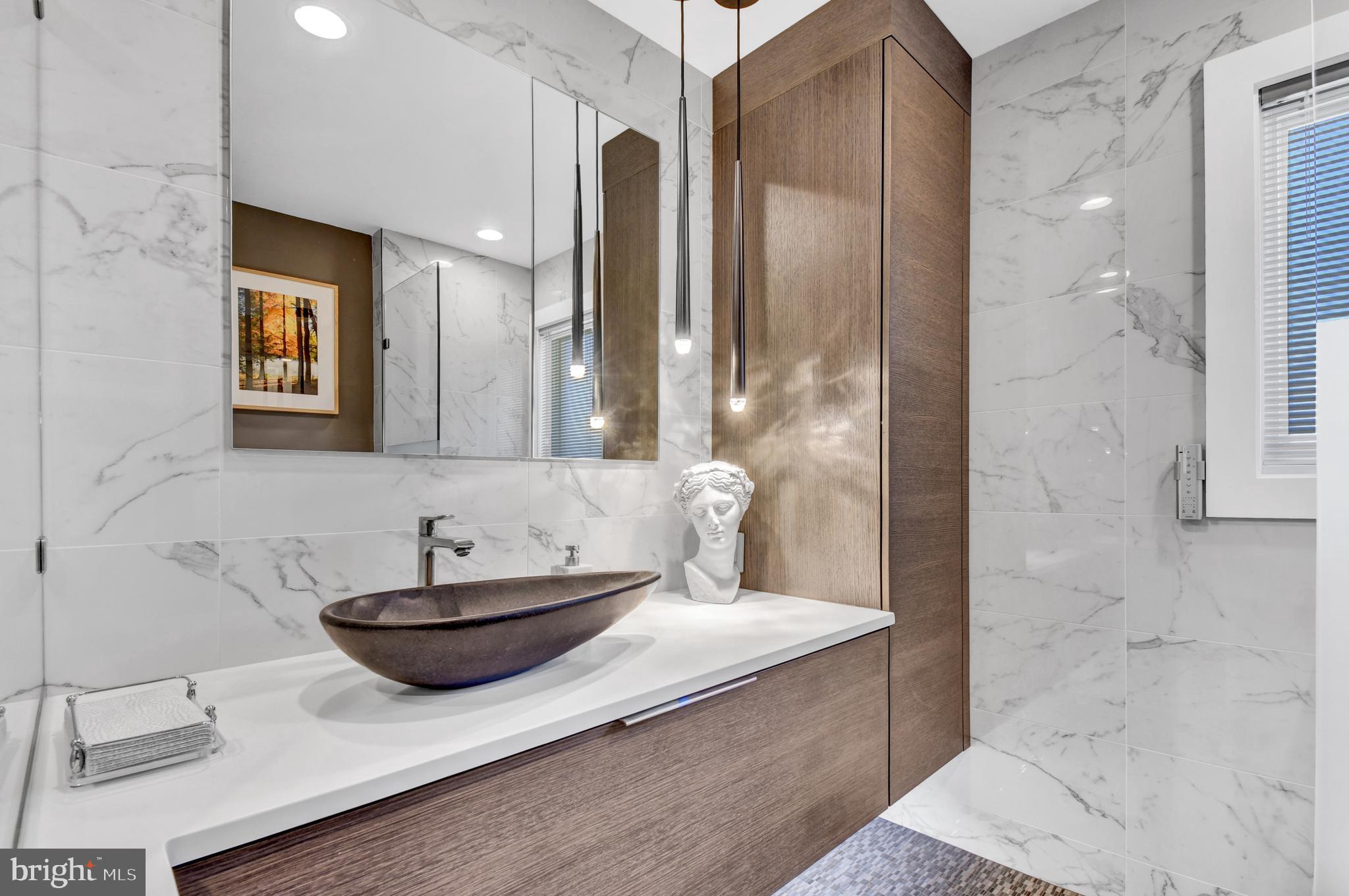 KENWOOD PARK - Residential