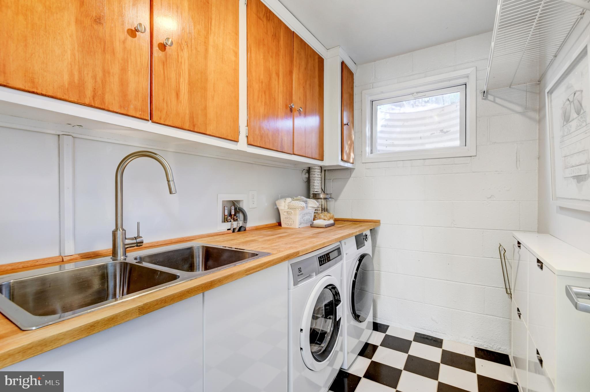 KENWOOD PARK - Residential