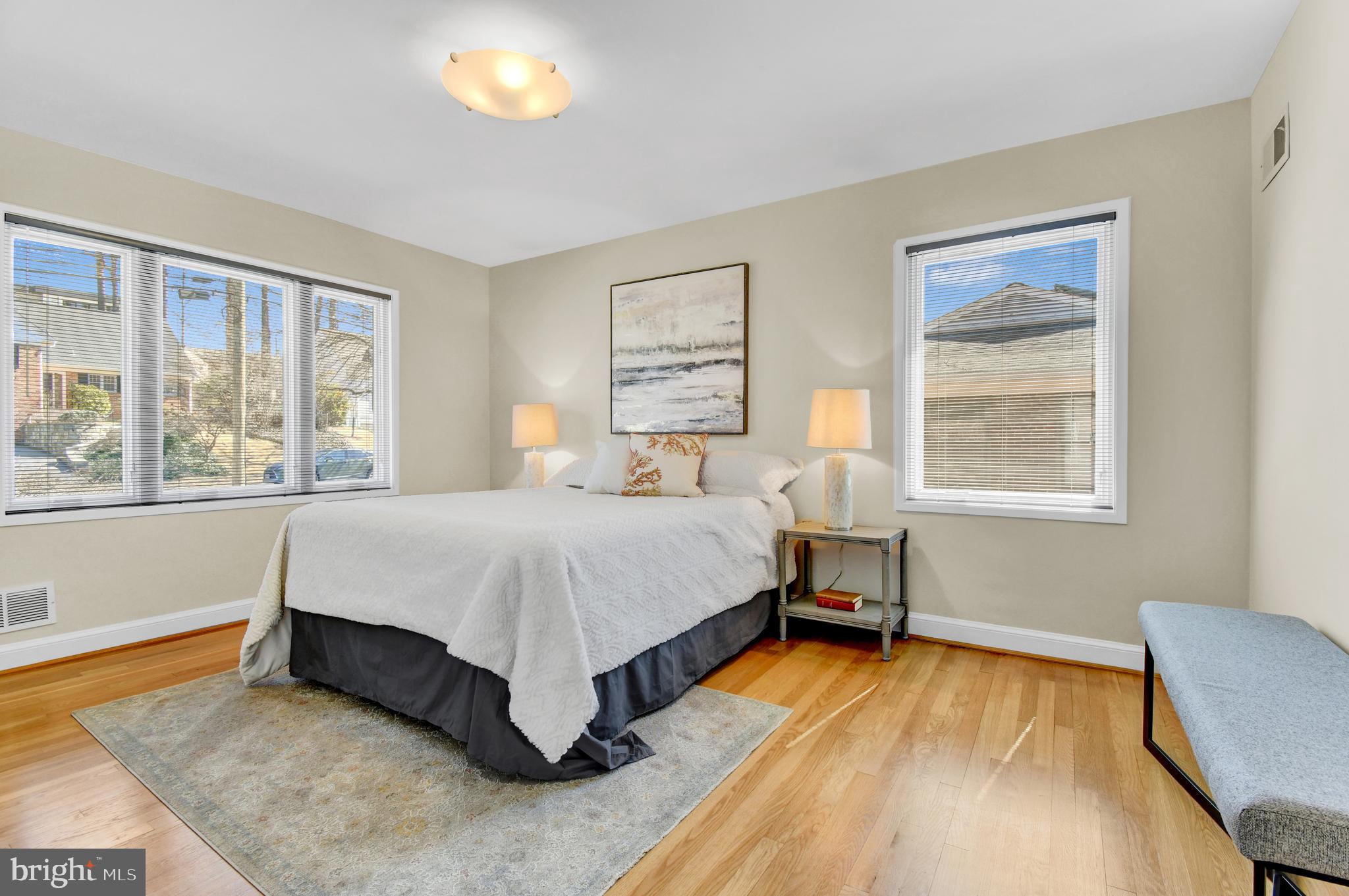 KENWOOD PARK - Residential