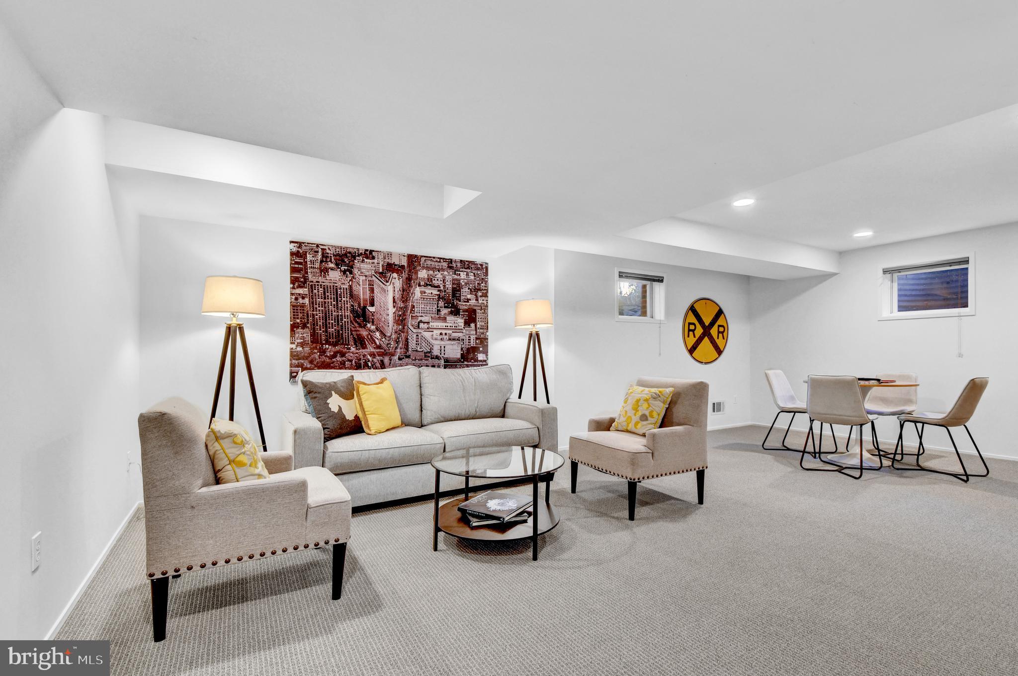 KENWOOD PARK - Residential