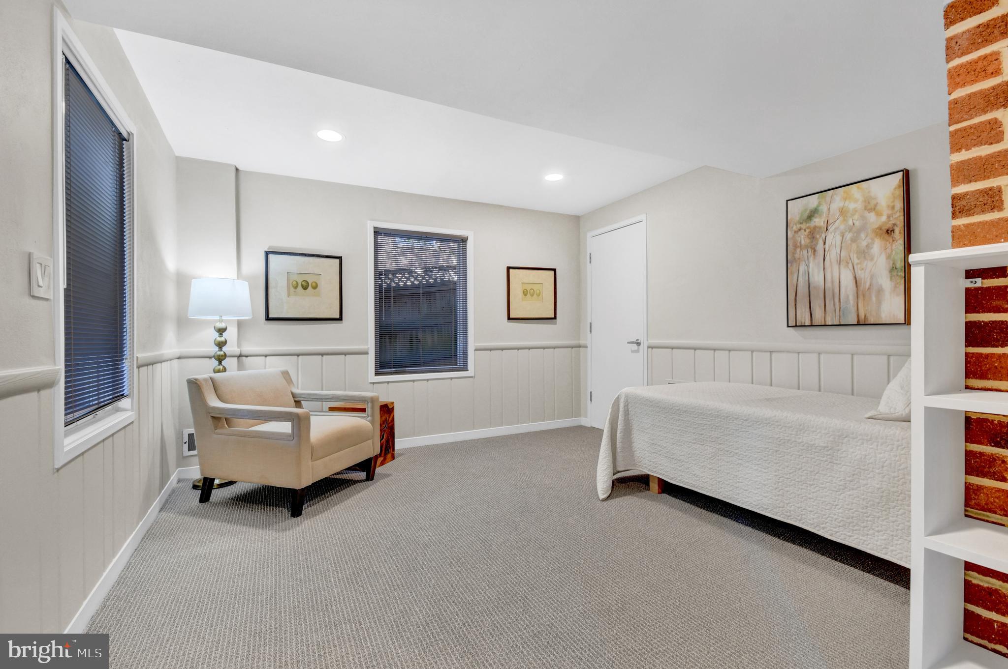 KENWOOD PARK - Residential