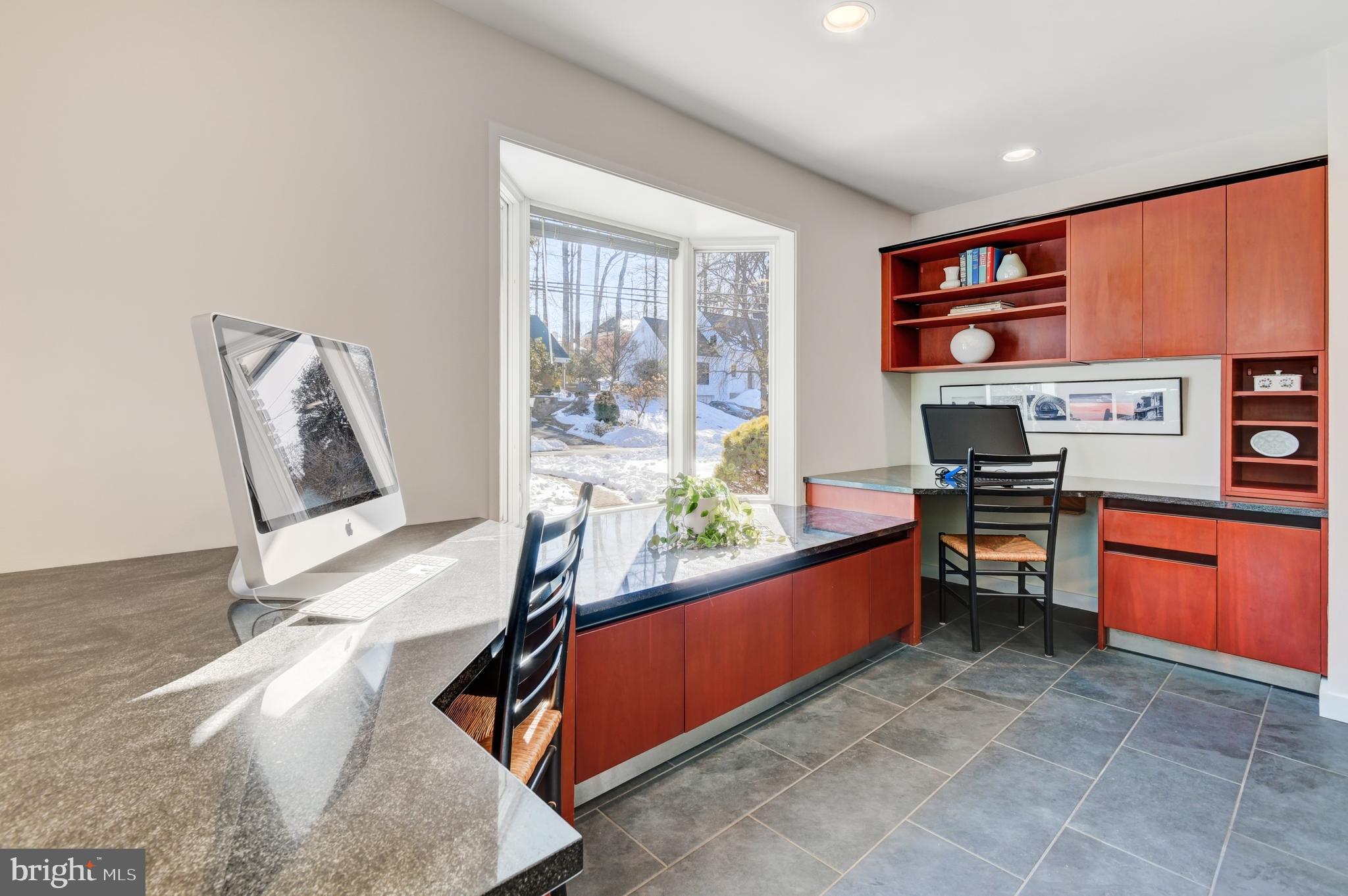 KENWOOD PARK - Residential