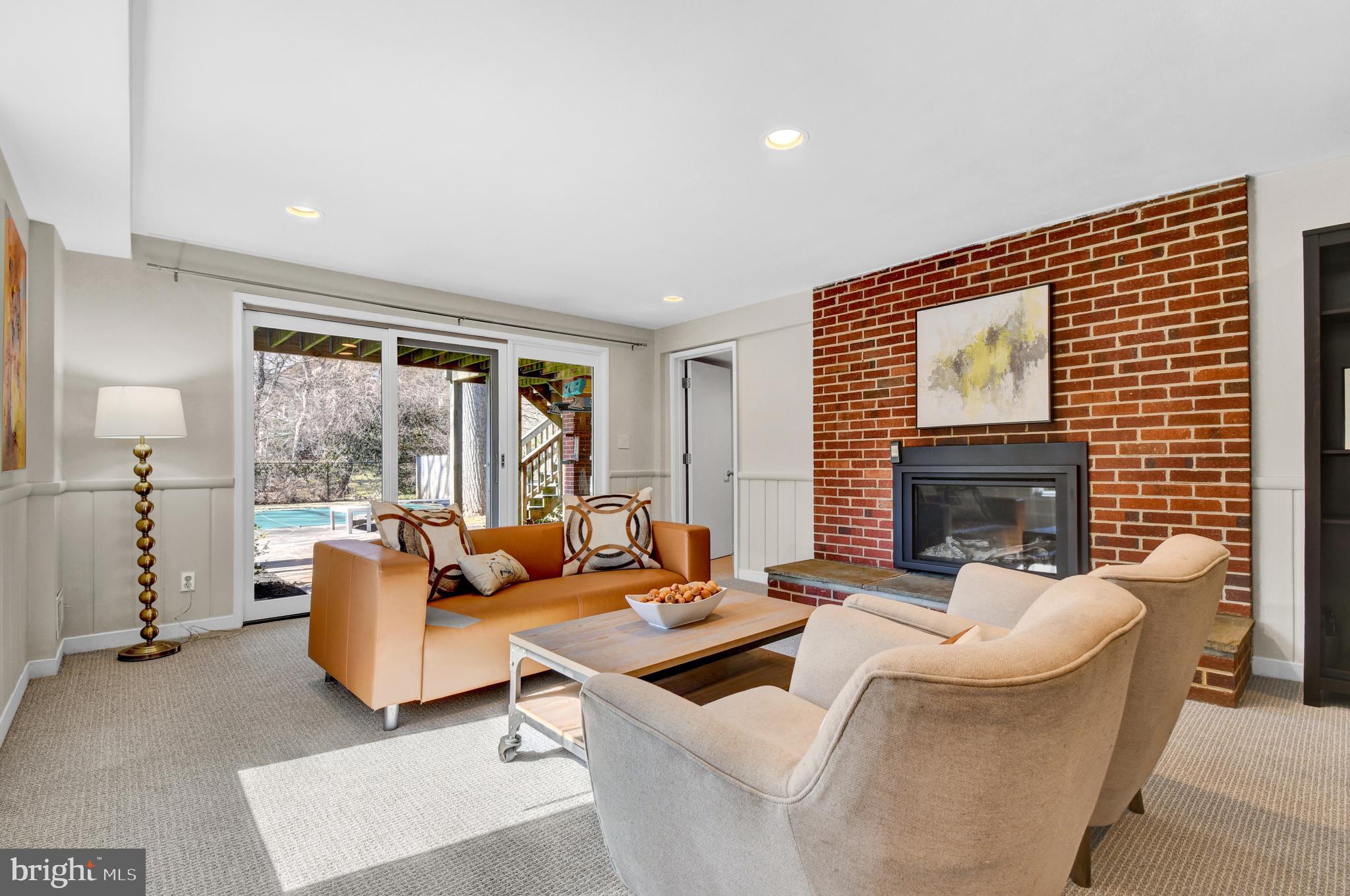 KENWOOD PARK - Residential