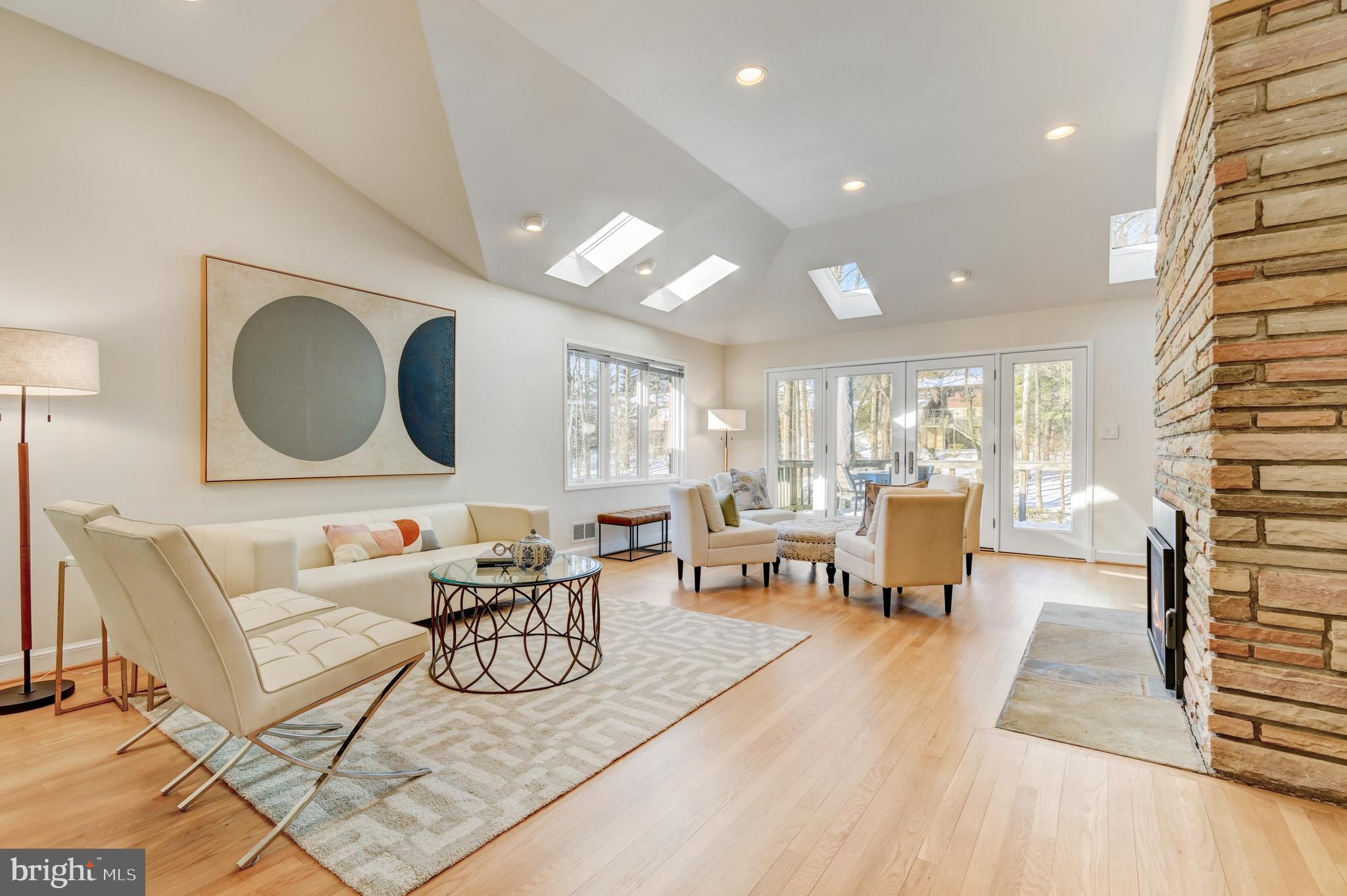 KENWOOD PARK - Residential