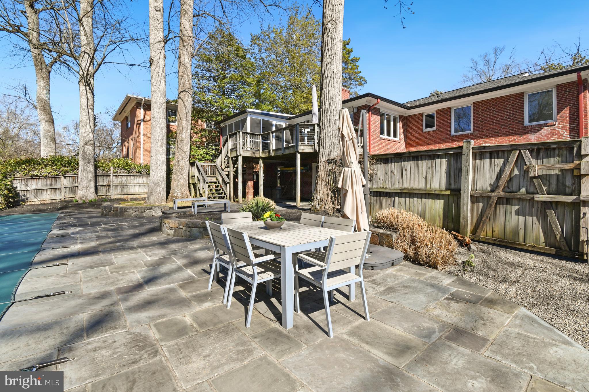 KENWOOD PARK - Residential