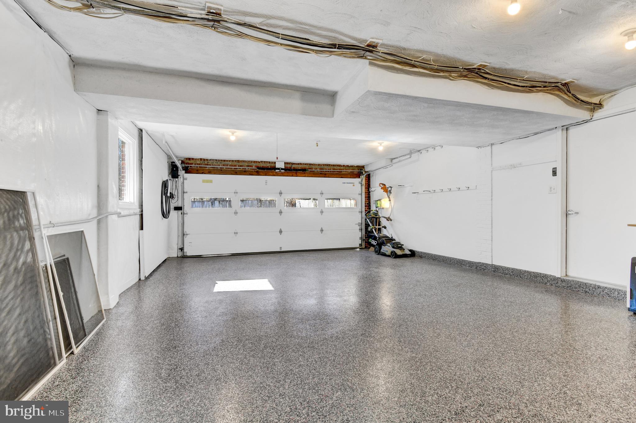 KENWOOD PARK - Residential