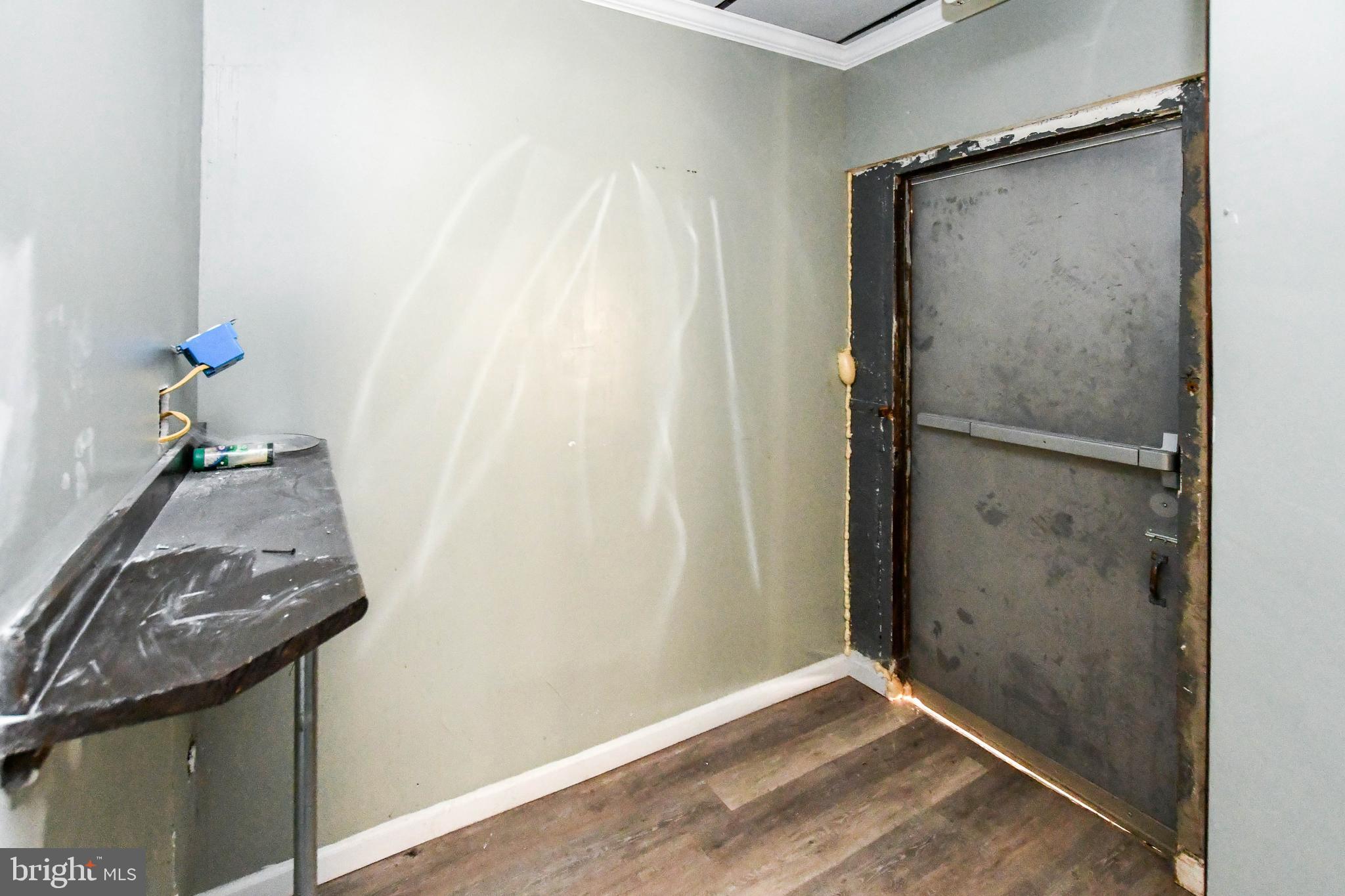 FAIRMOUNT HEIGHTS - Commercial Lease