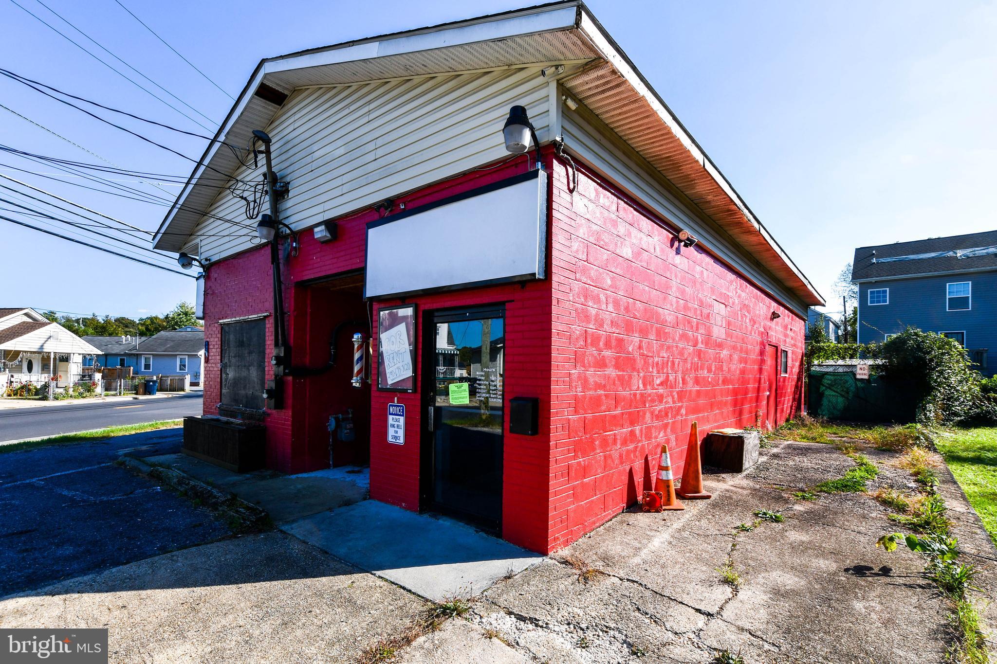 FAIRMOUNT HEIGHTS - Commercial Lease