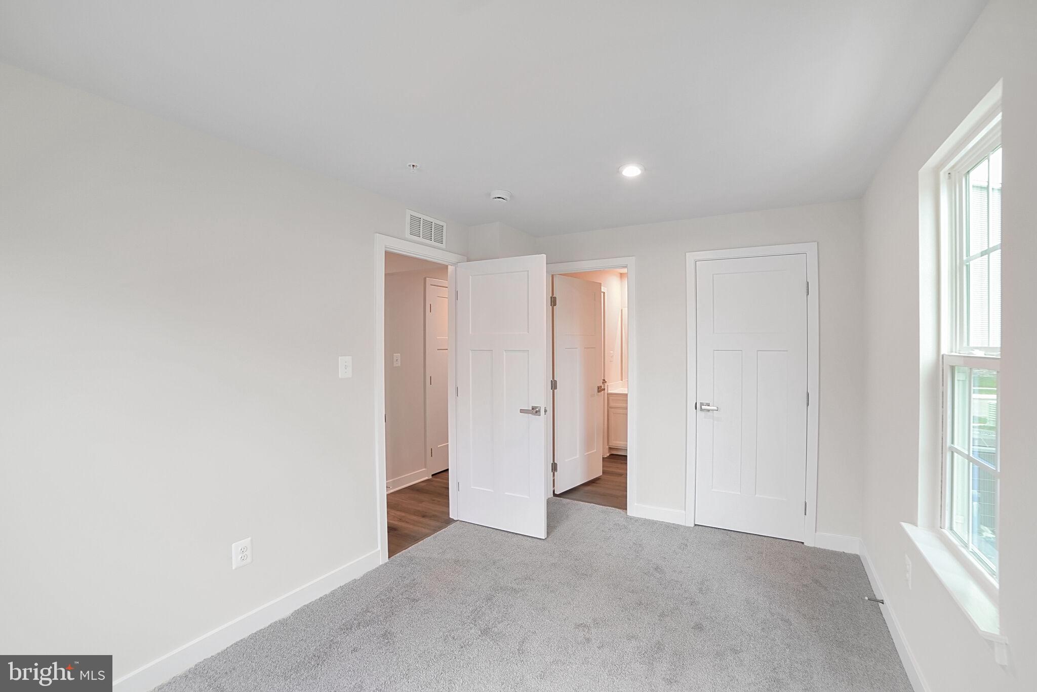 BELLE AIR TOWNHOMES - Residential Lease