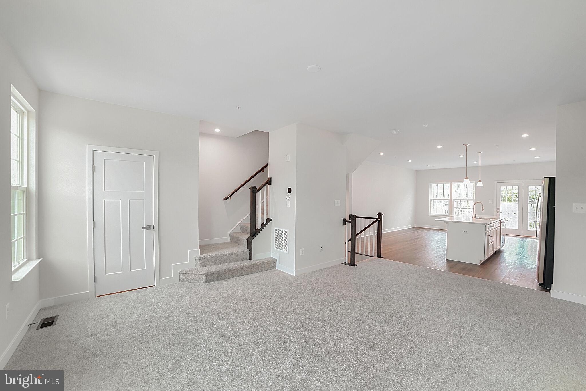 BELLE AIR TOWNHOMES - Residential Lease