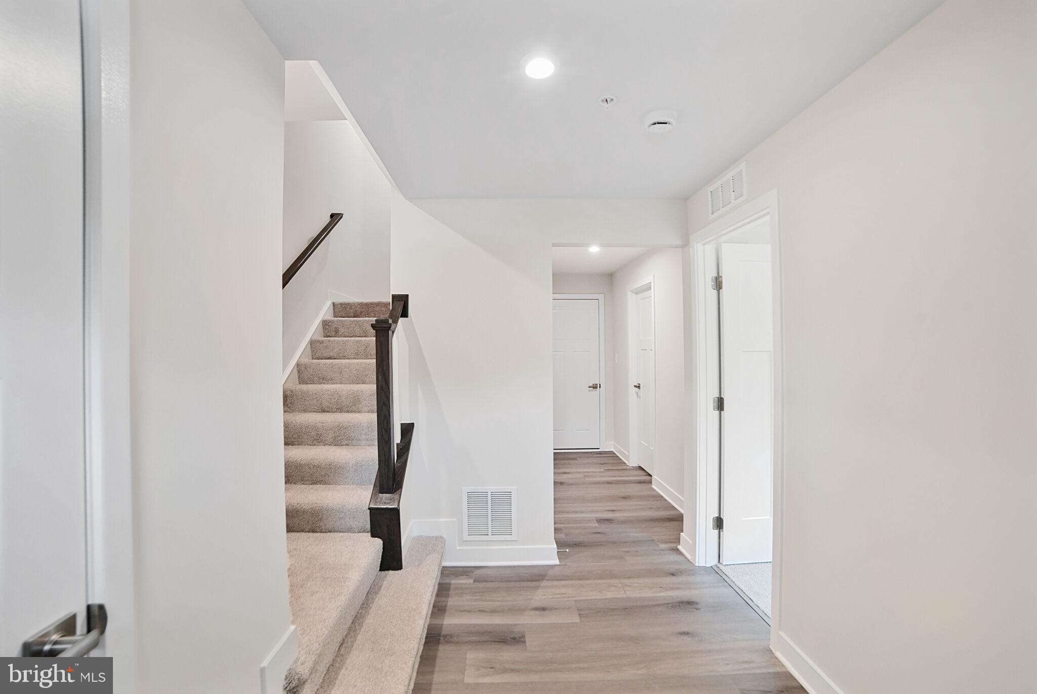 BELLE AIR TOWNHOMES - Residential Lease