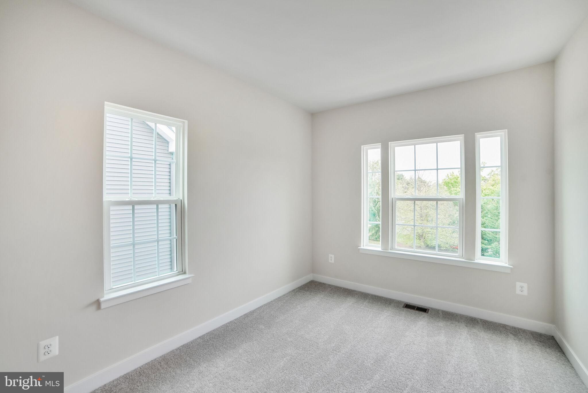 BELLE AIR TOWNHOMES - Residential Lease