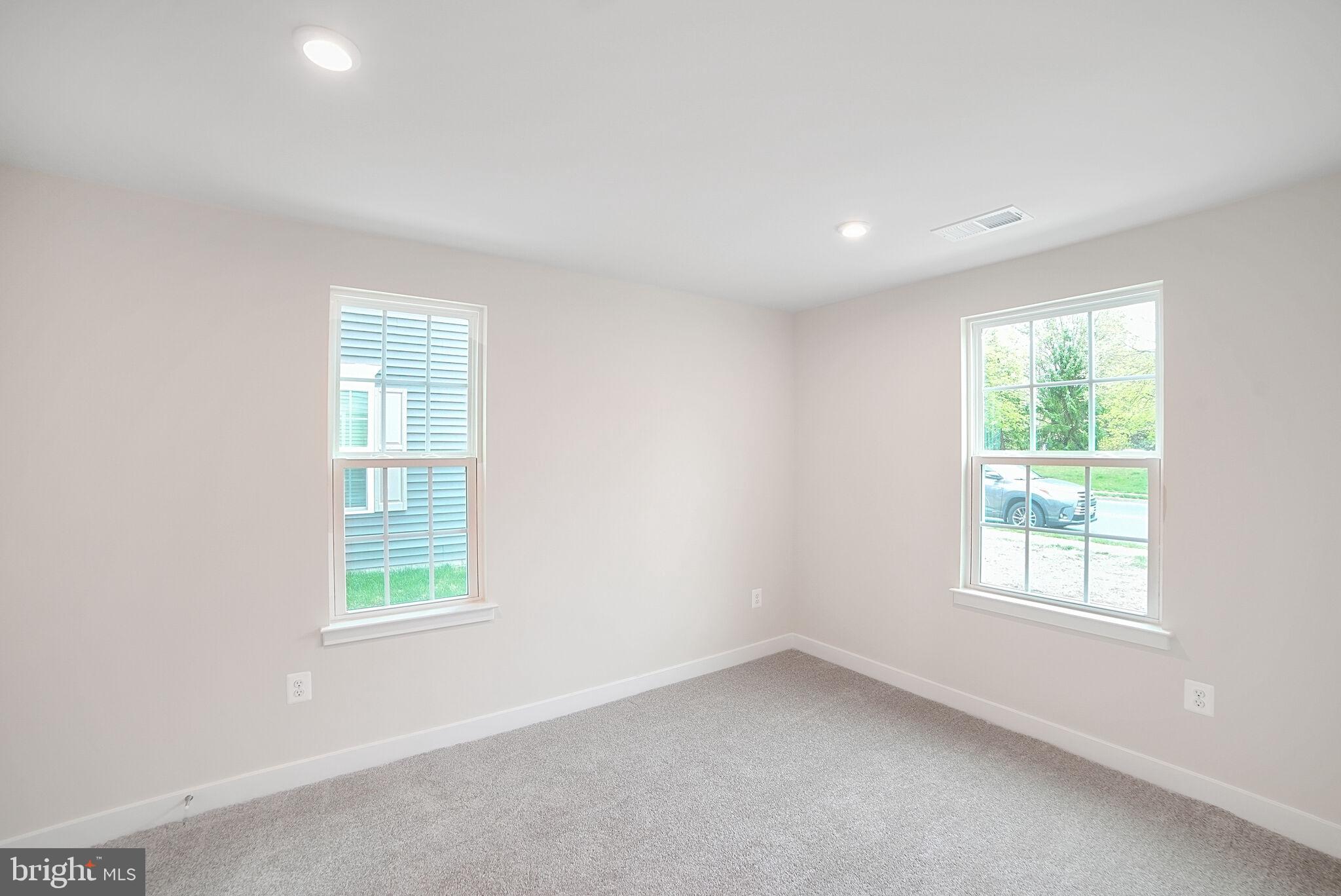 BELLE AIR TOWNHOMES - Residential Lease