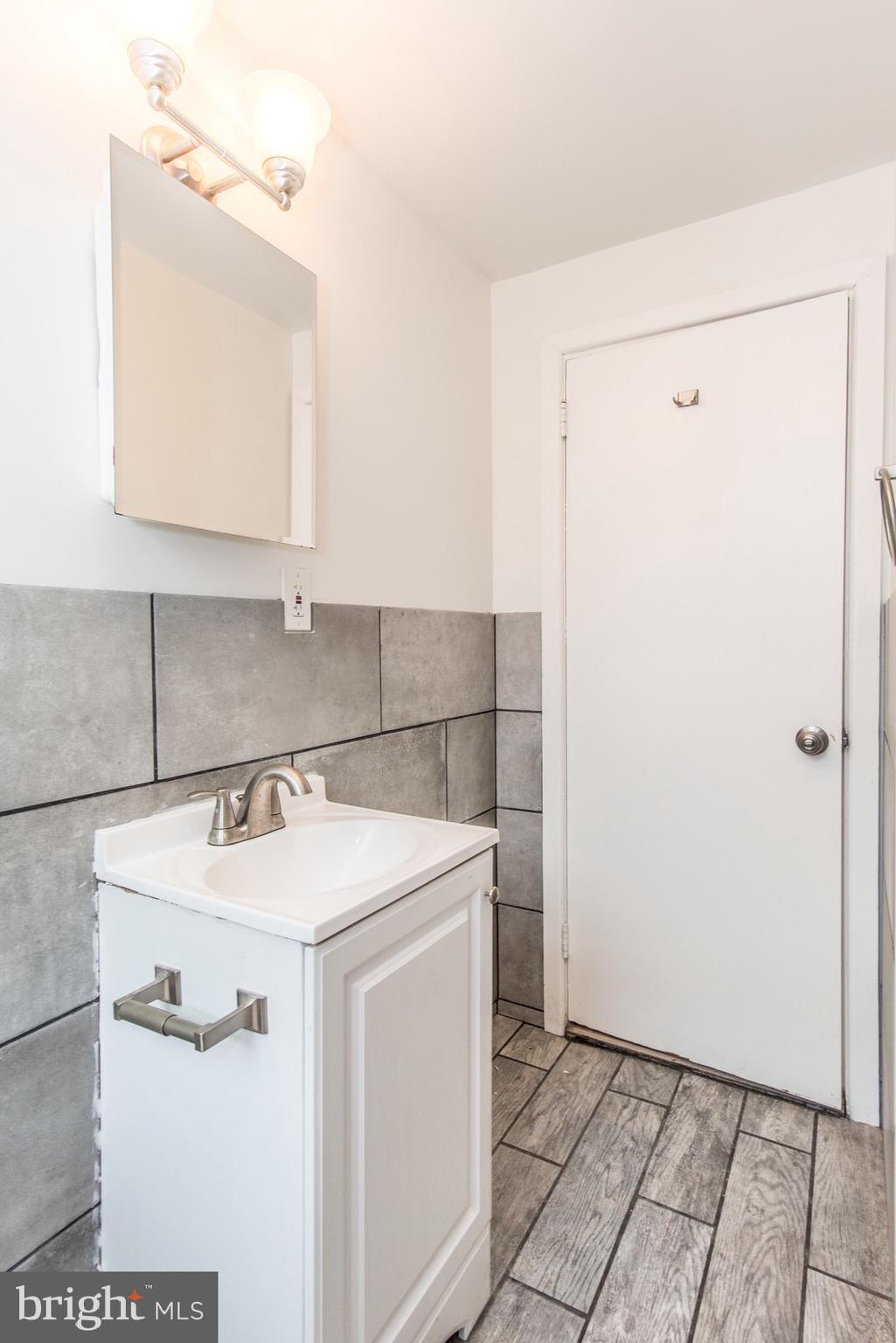 CEDARBROOK - Residential Lease