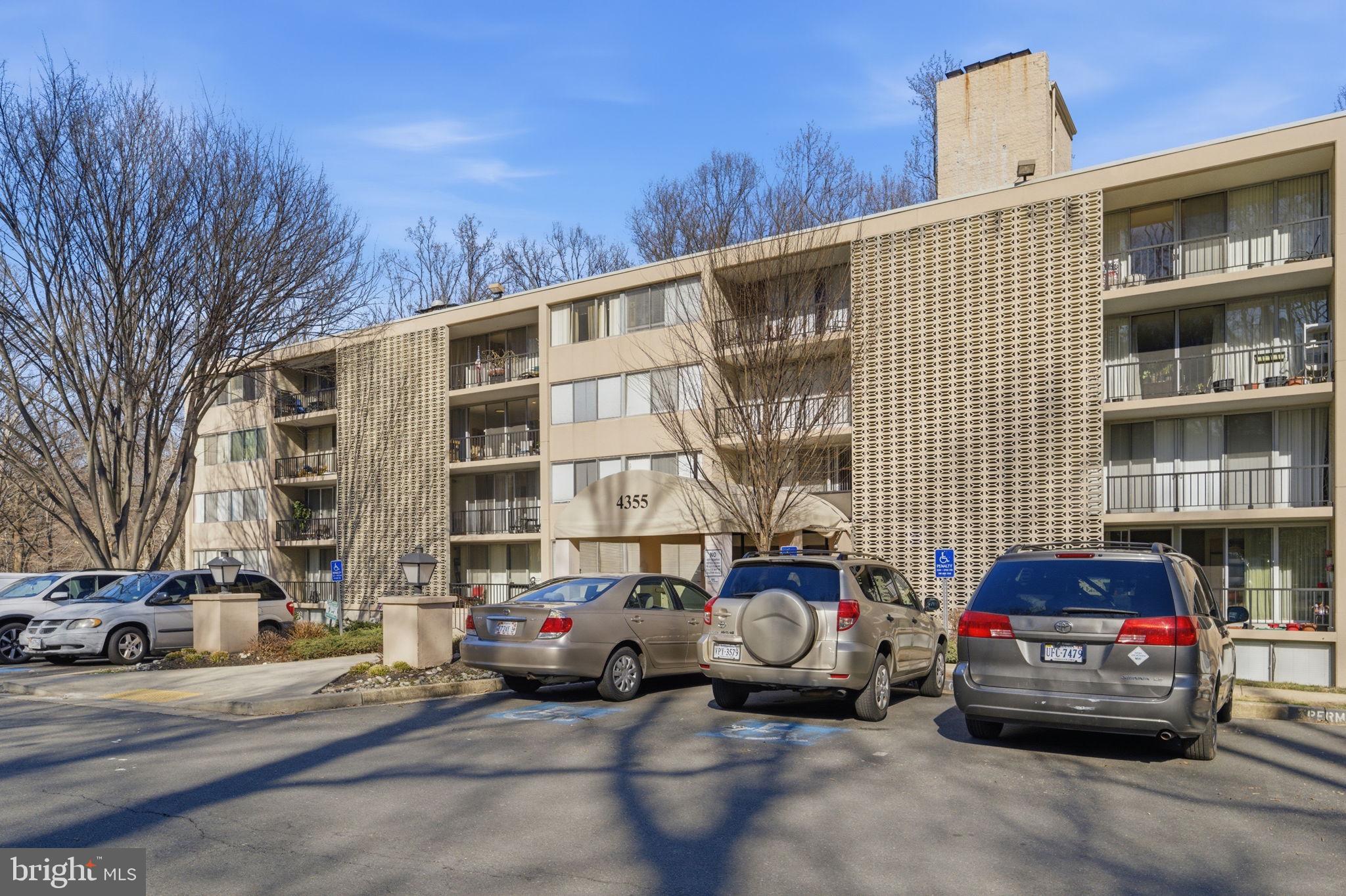 4355 IVYMOUNT COURT 37