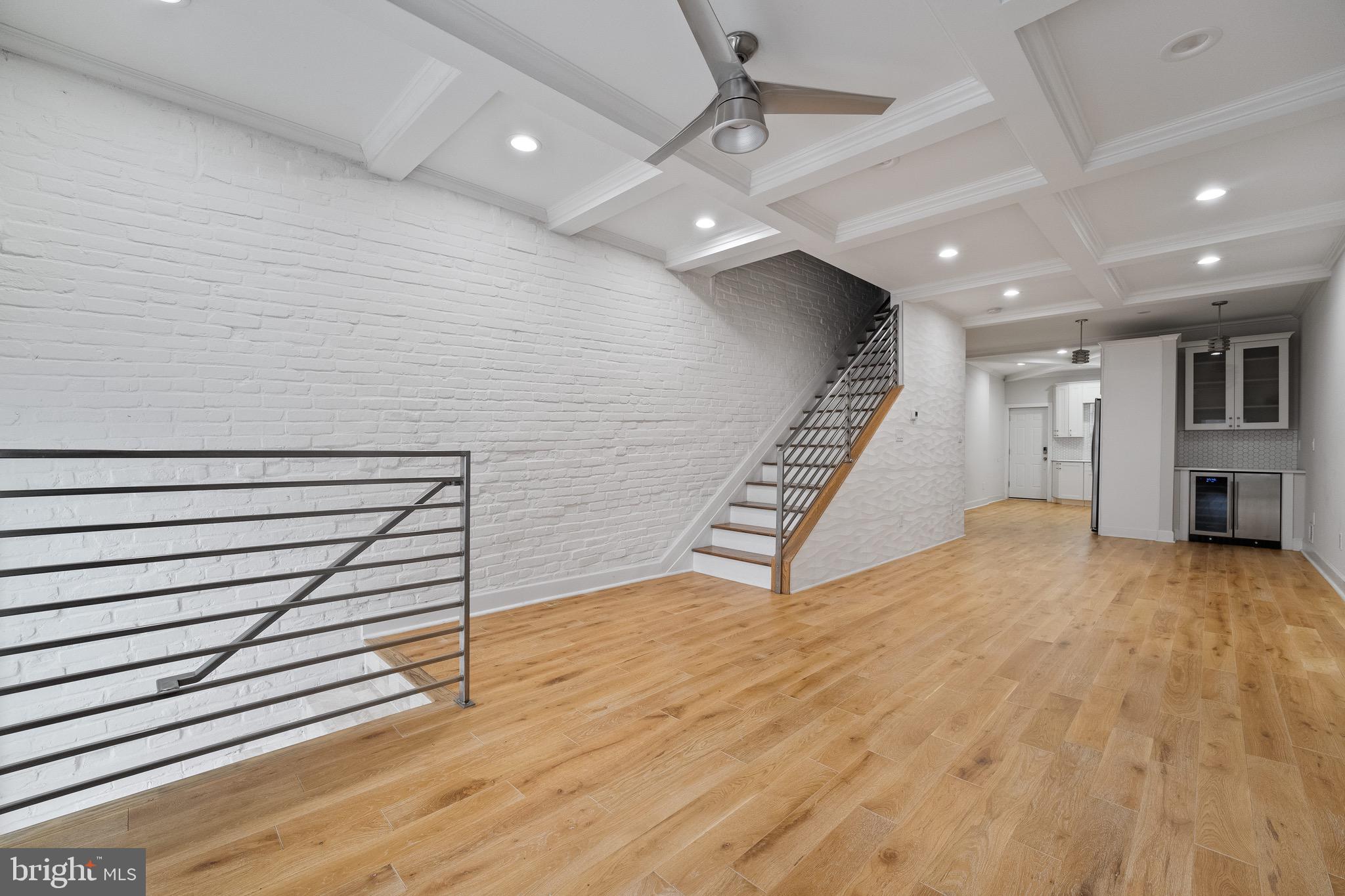 BROADWAY EAST - Residential Lease