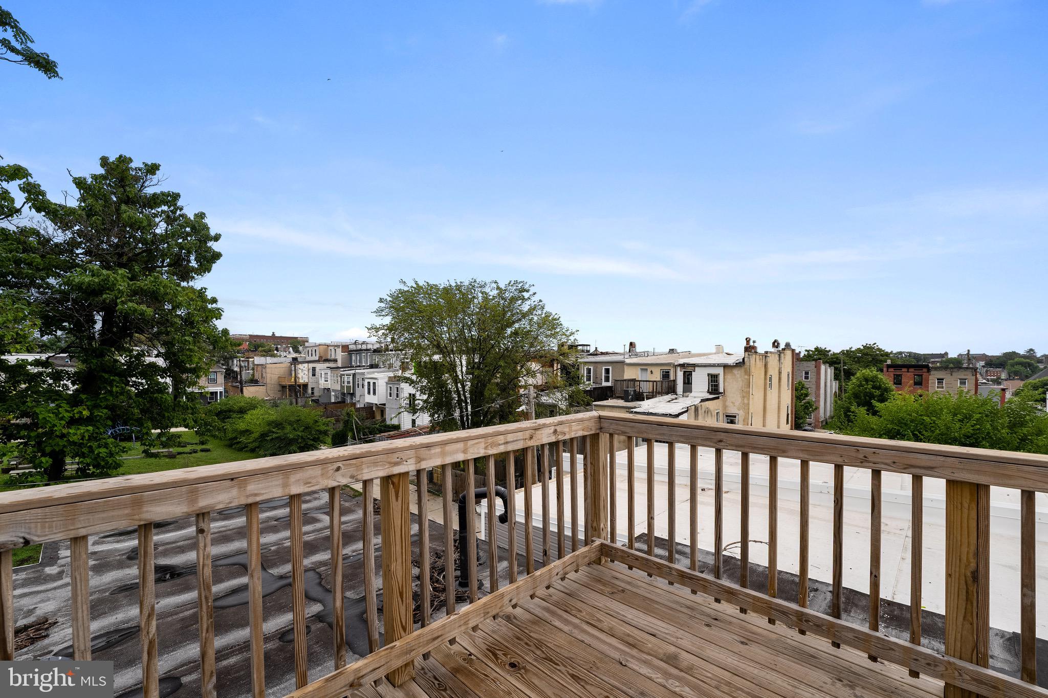 BROADWAY EAST - Residential Lease