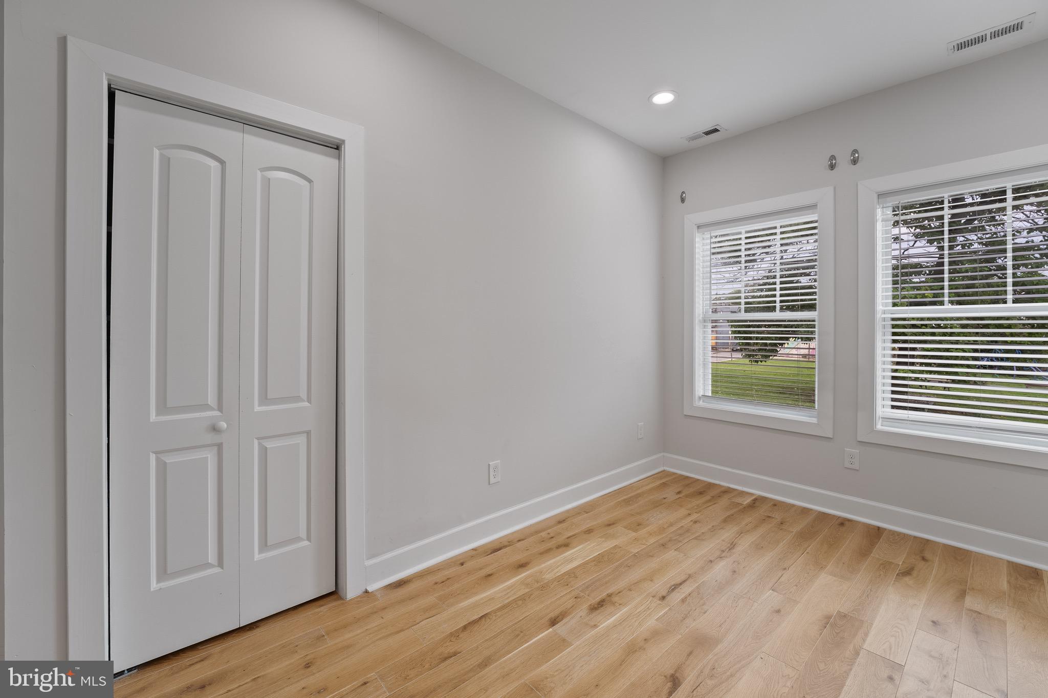 BROADWAY EAST - Residential Lease