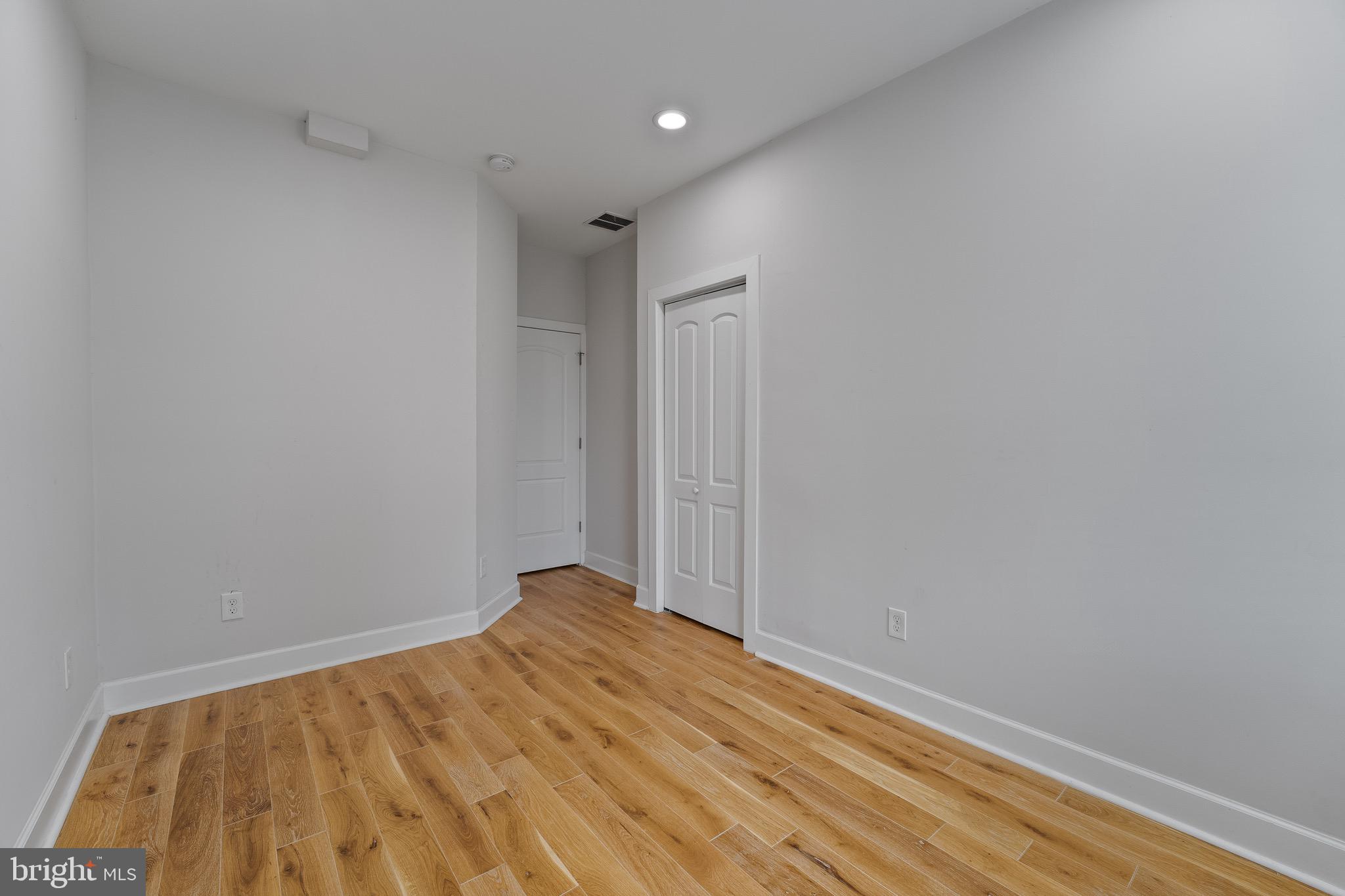 BROADWAY EAST - Residential Lease