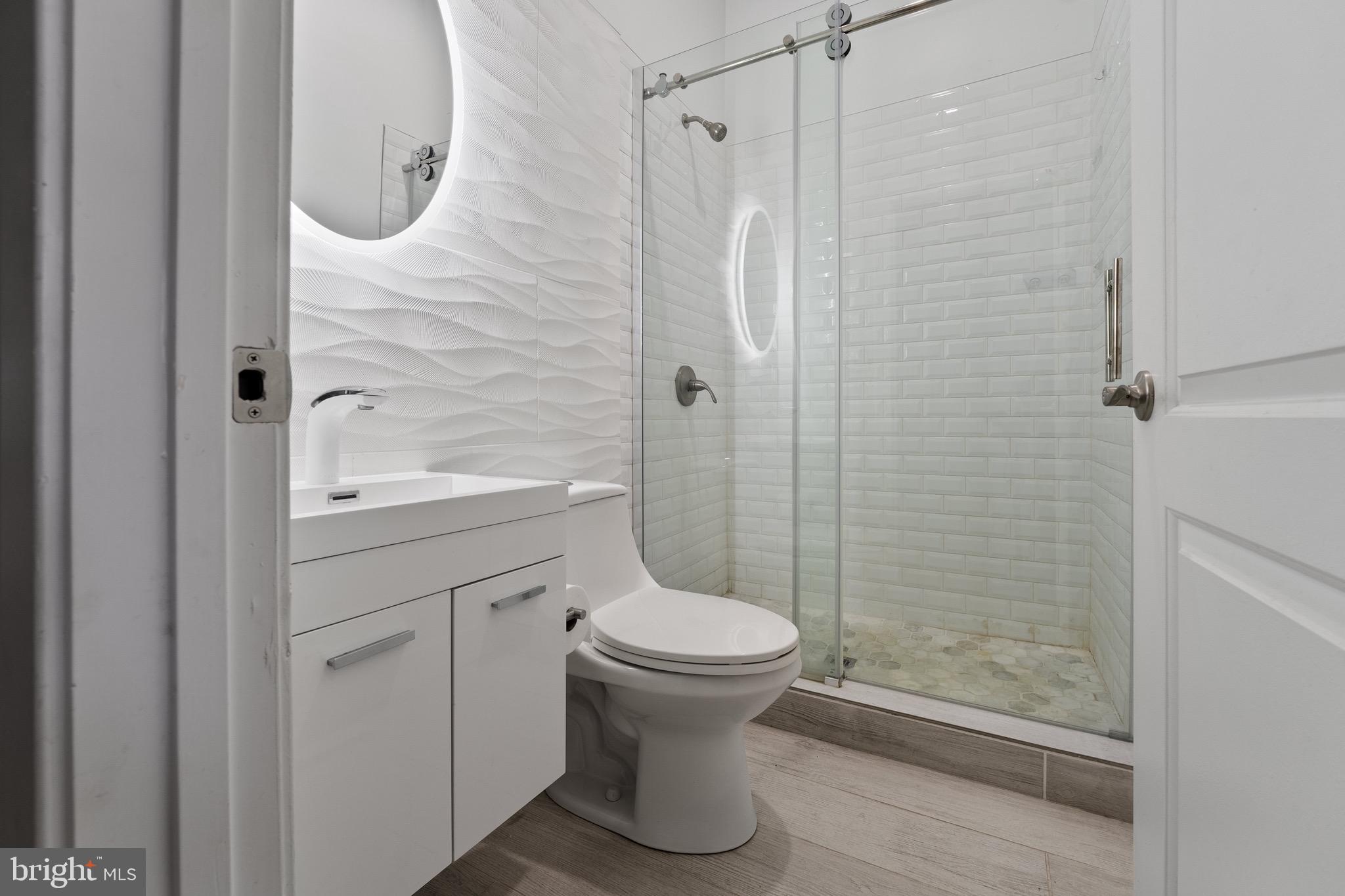 BROADWAY EAST - Residential Lease