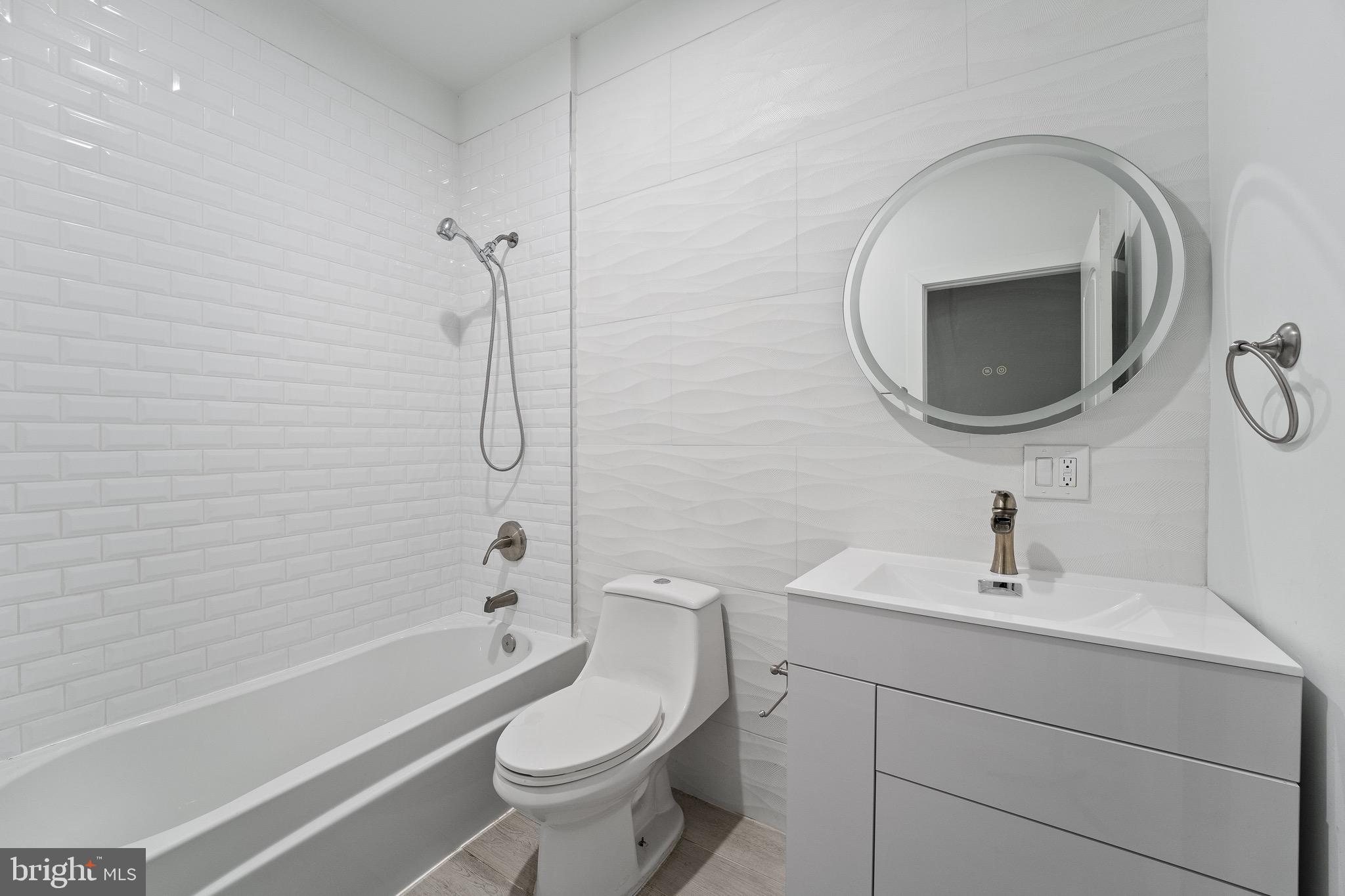 BROADWAY EAST - Residential Lease