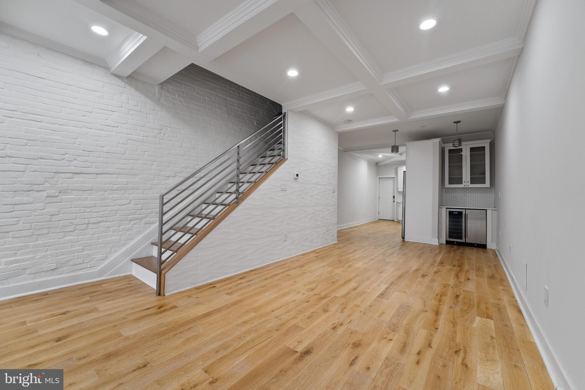 BROADWAY EAST - Residential Lease