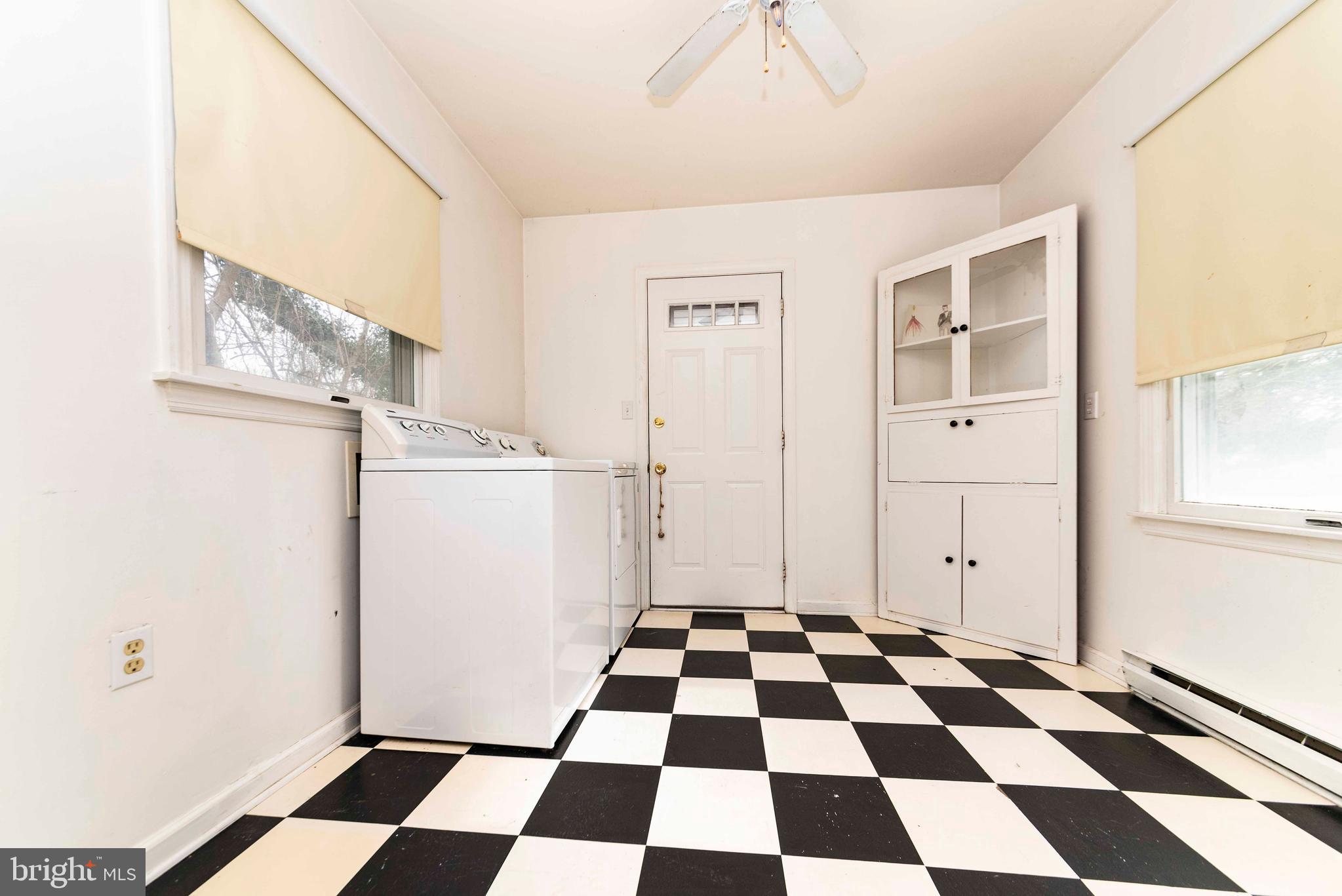 EASTON - Residential