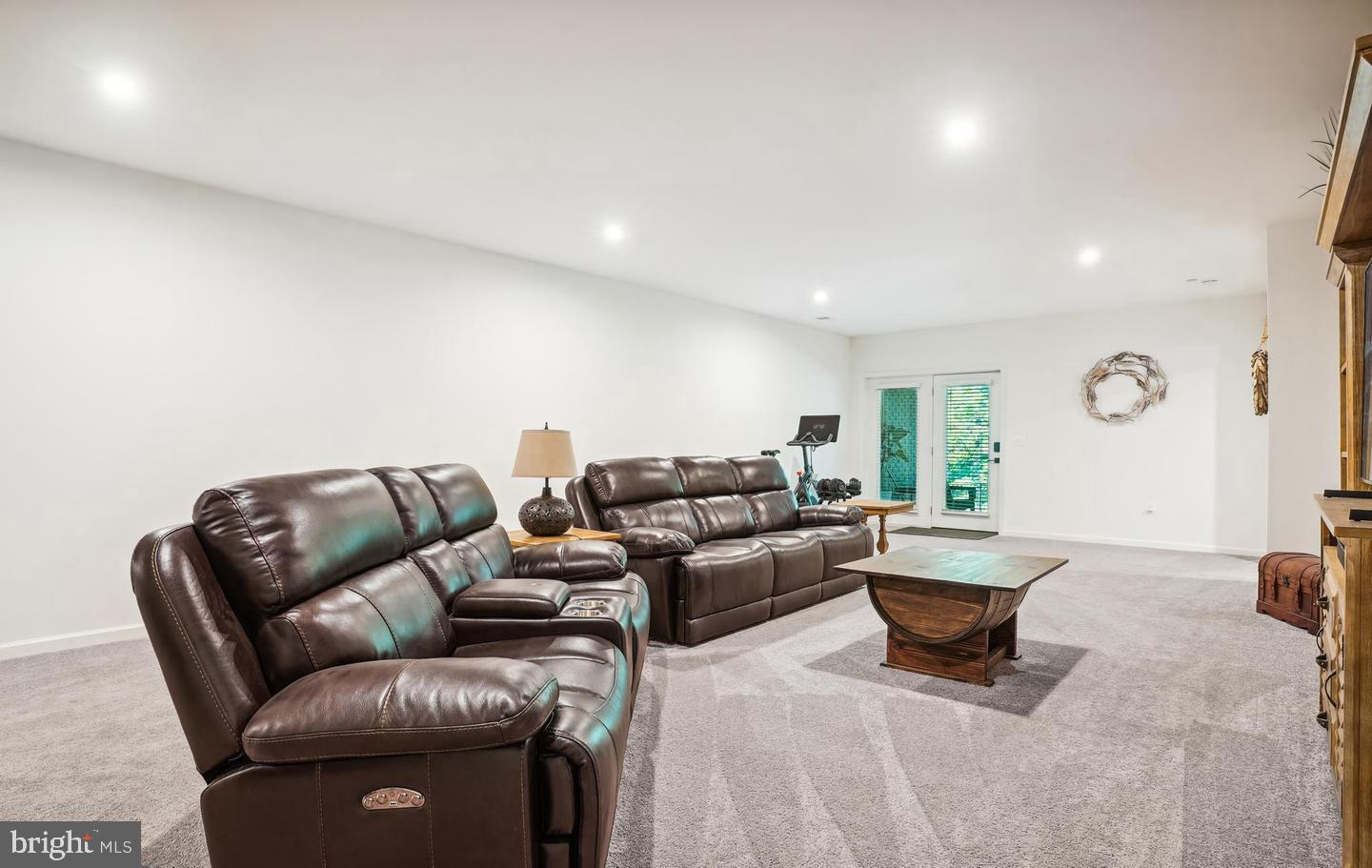 POTOMAC SHORES - Residential Lease