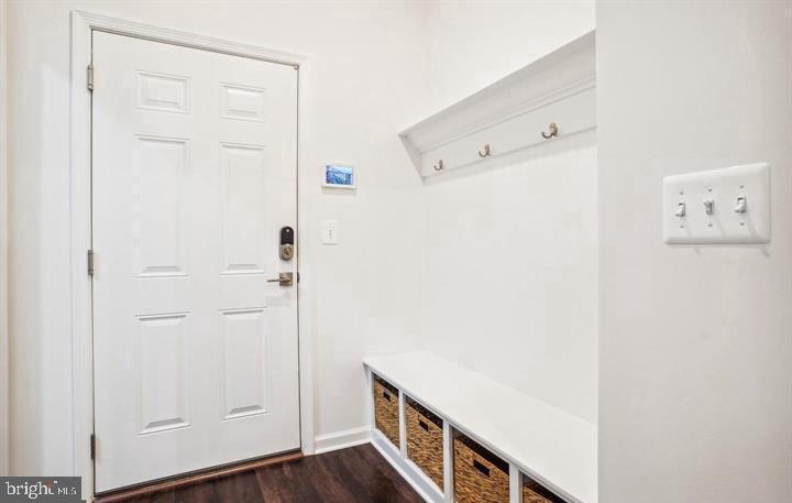 POTOMAC SHORES - Residential Lease