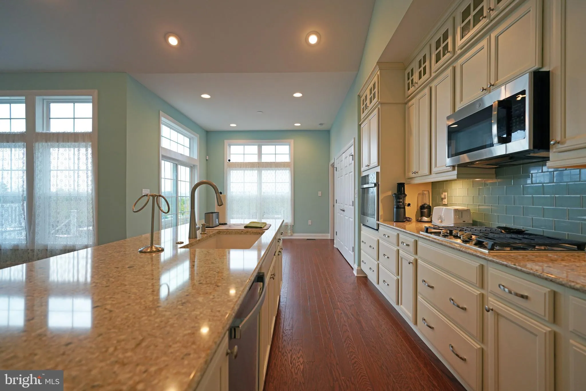 Rehoboth Beach, Delaware 19971, United States, 3 Bedrooms Bedrooms, ,2 BathroomsBathrooms,Residential,Active,112042