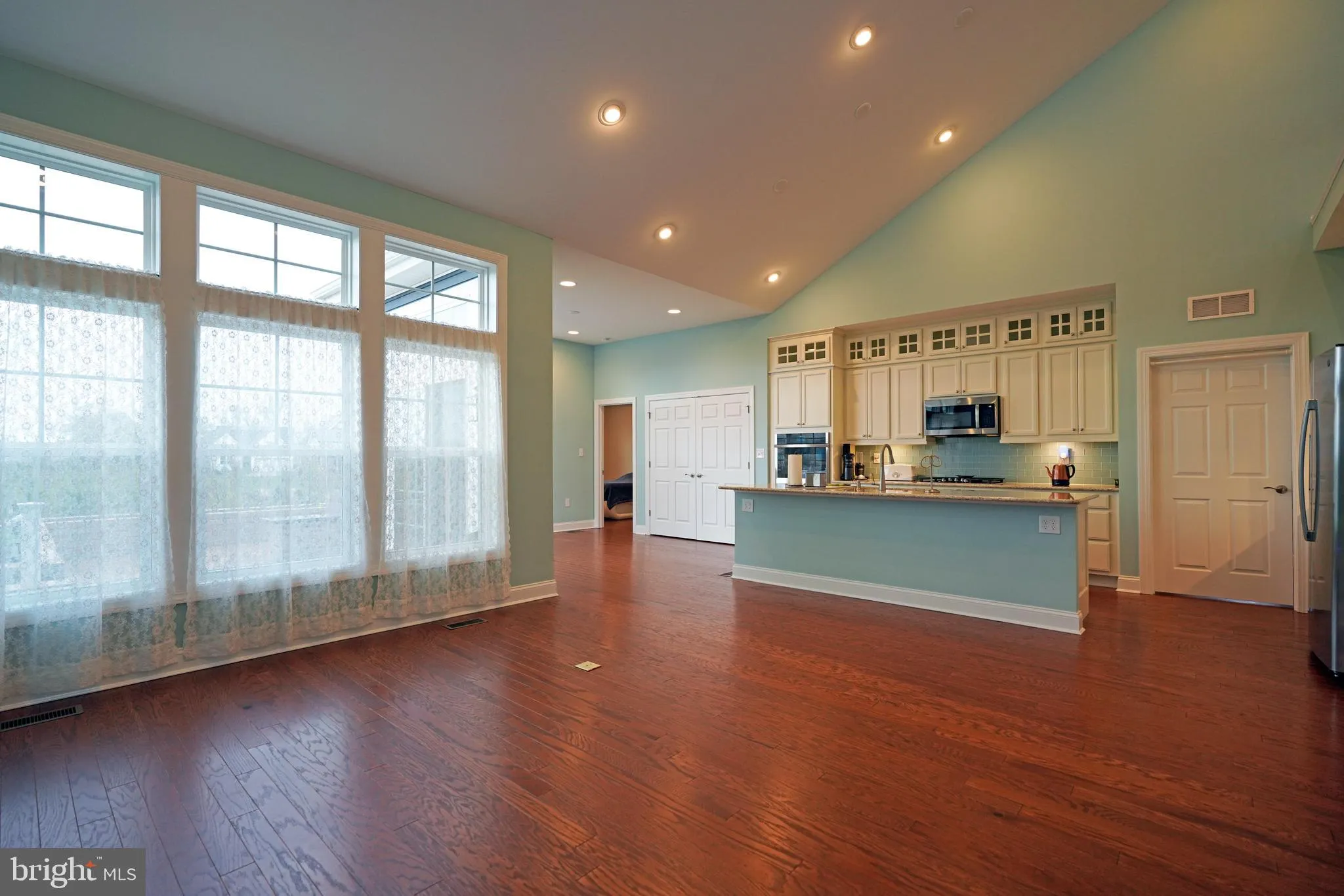 Rehoboth Beach, Delaware 19971, United States, 3 Bedrooms Bedrooms, ,2 BathroomsBathrooms,Residential,Active,112042