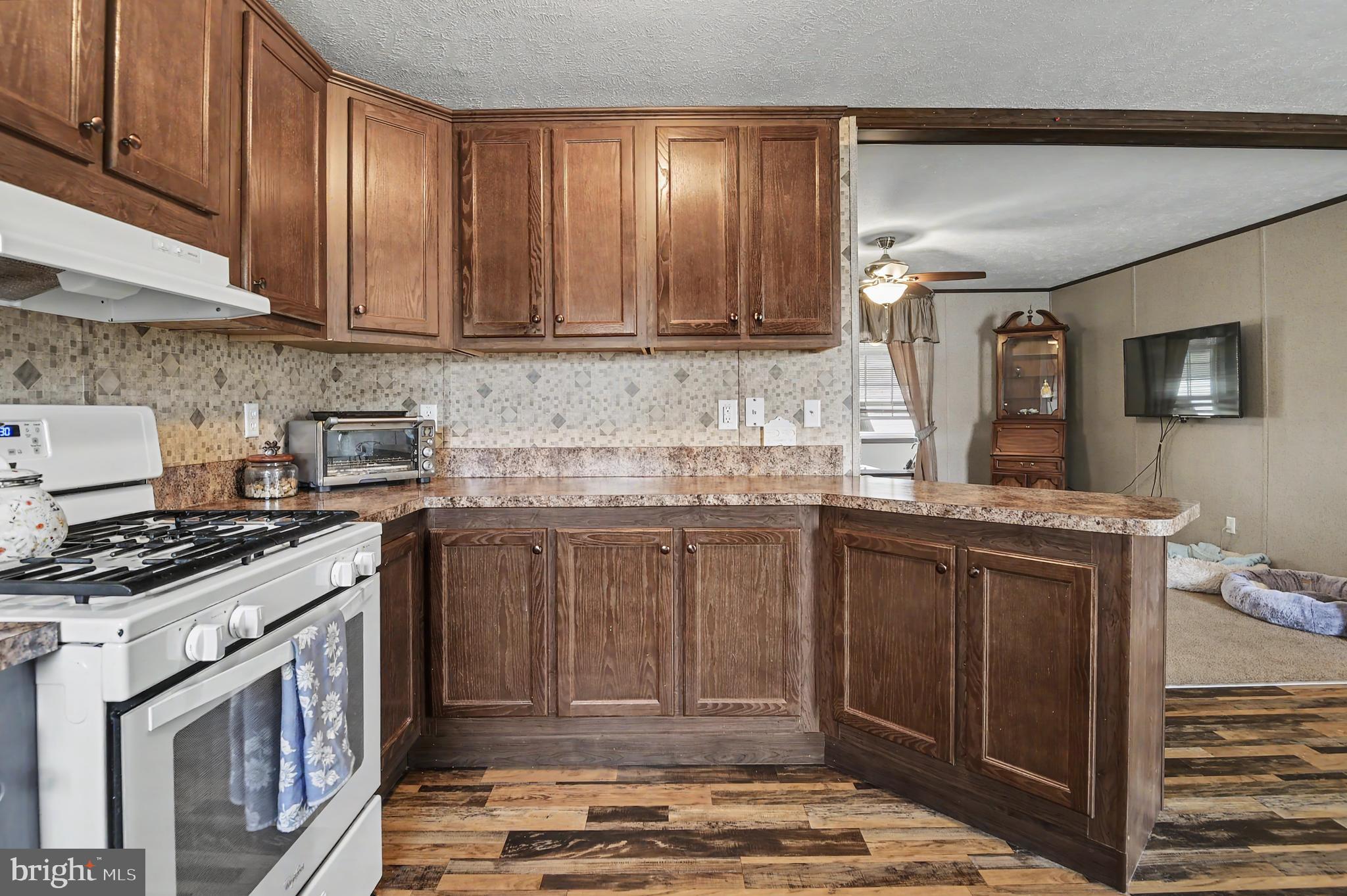 MURRAY MANOR II - Residential