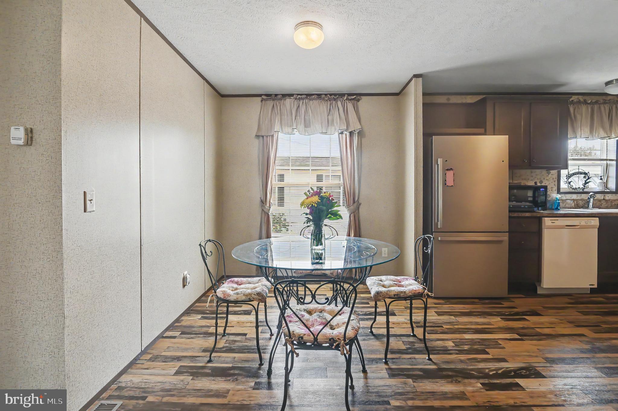 MURRAY MANOR II - Residential