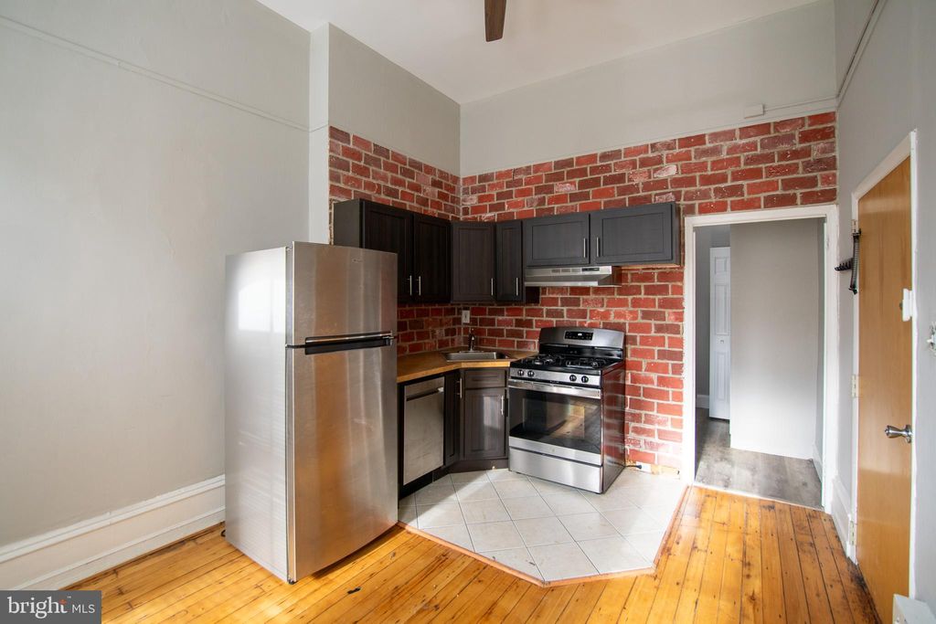 Photo of 1919 Spring Garden Street #UNIT 1F, PHILADELPHIA, PA 19130 (MLS # PAPH2566102)