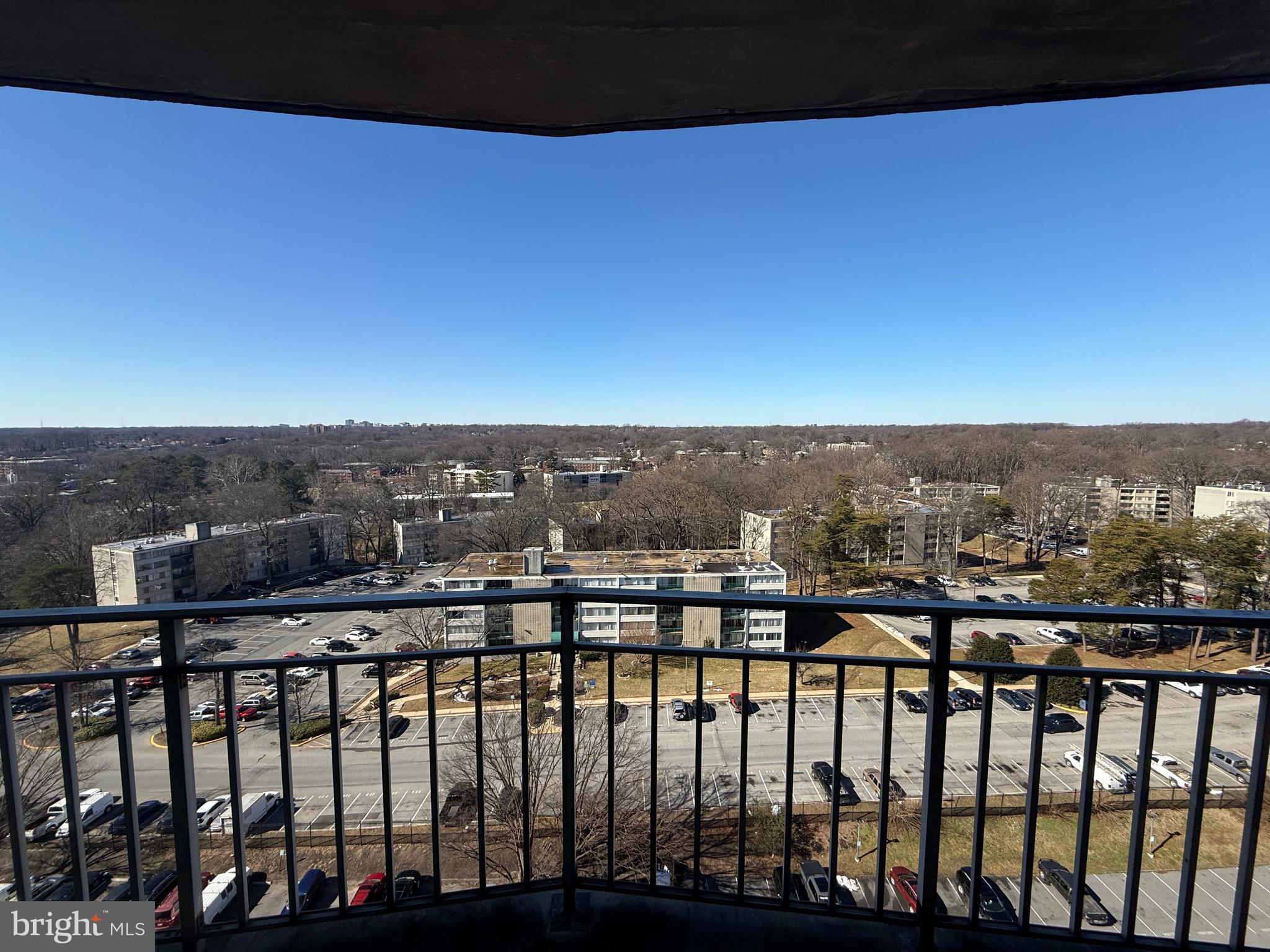 PRESIDENTIAL TOWERS - Residential Lease